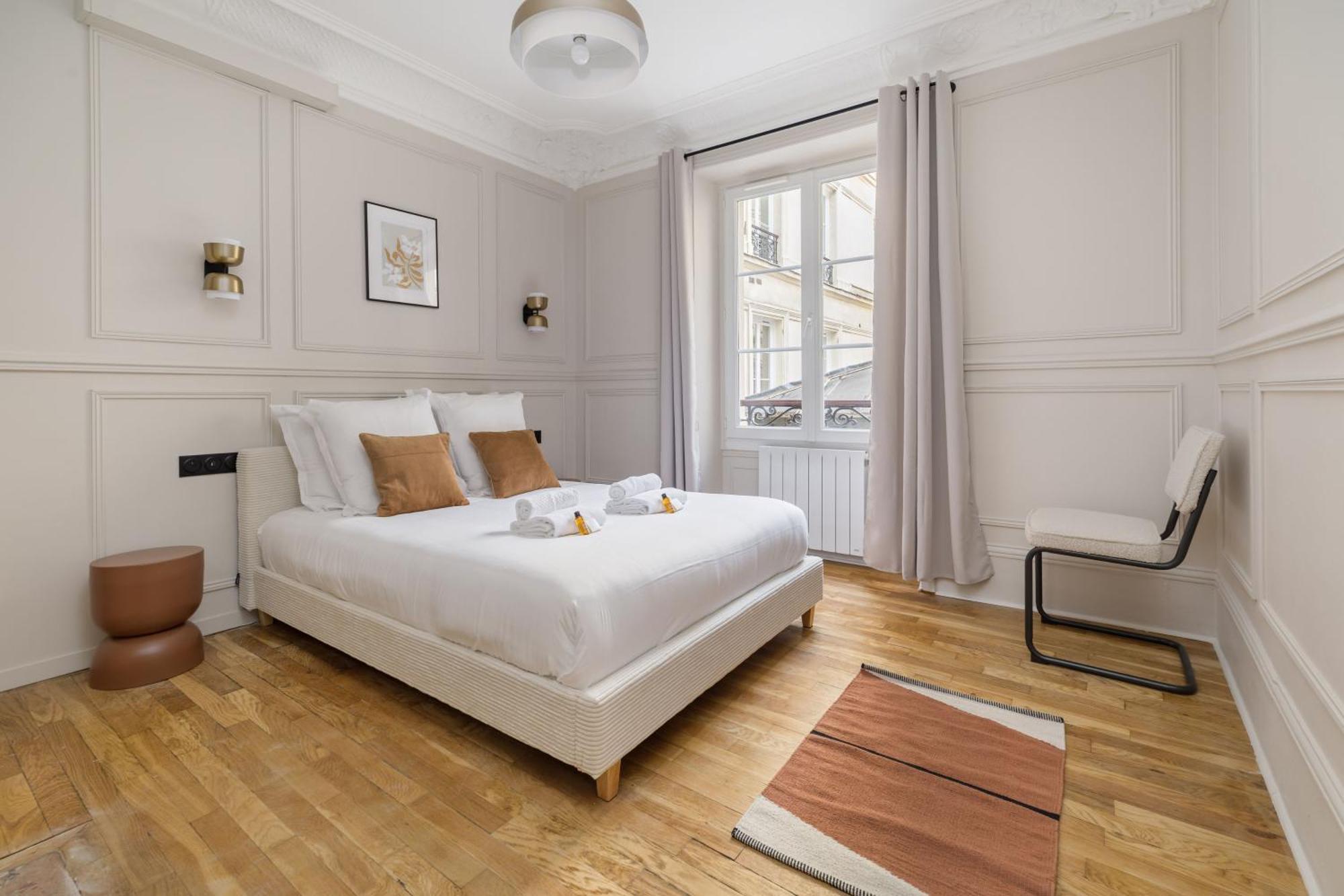 Apartment Poetic - Saint Lazare *