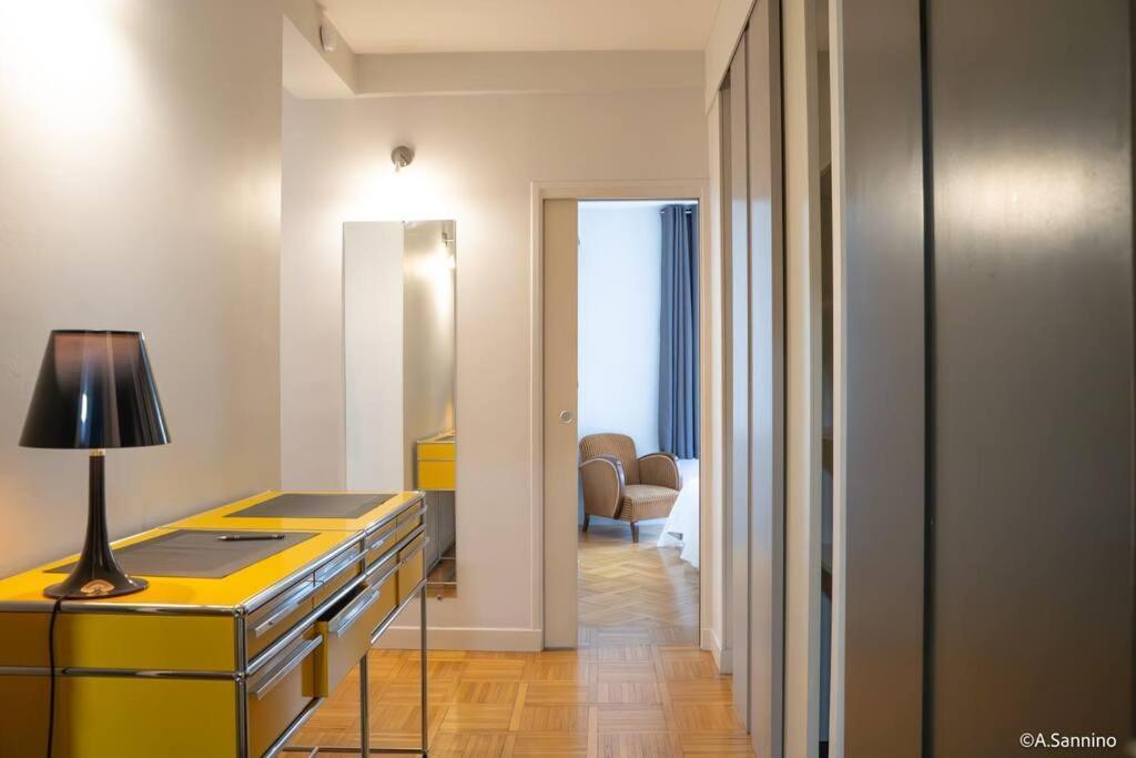 Moderne 2 Pieces En Plein Au Bord De Seine Appartement *
