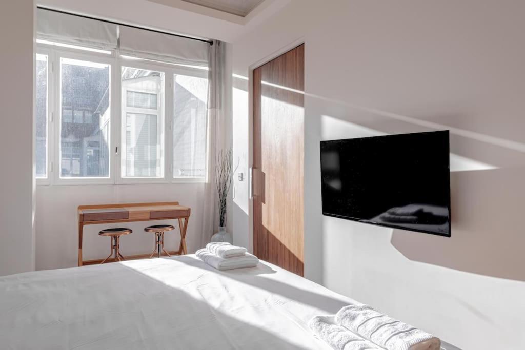 Apartment Stylish Flat 2 Bedr By Champs Elysees