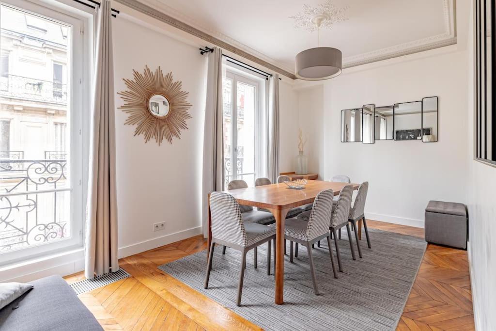Stylish Flat 2 Bedr By Champs Elysees Apartment *