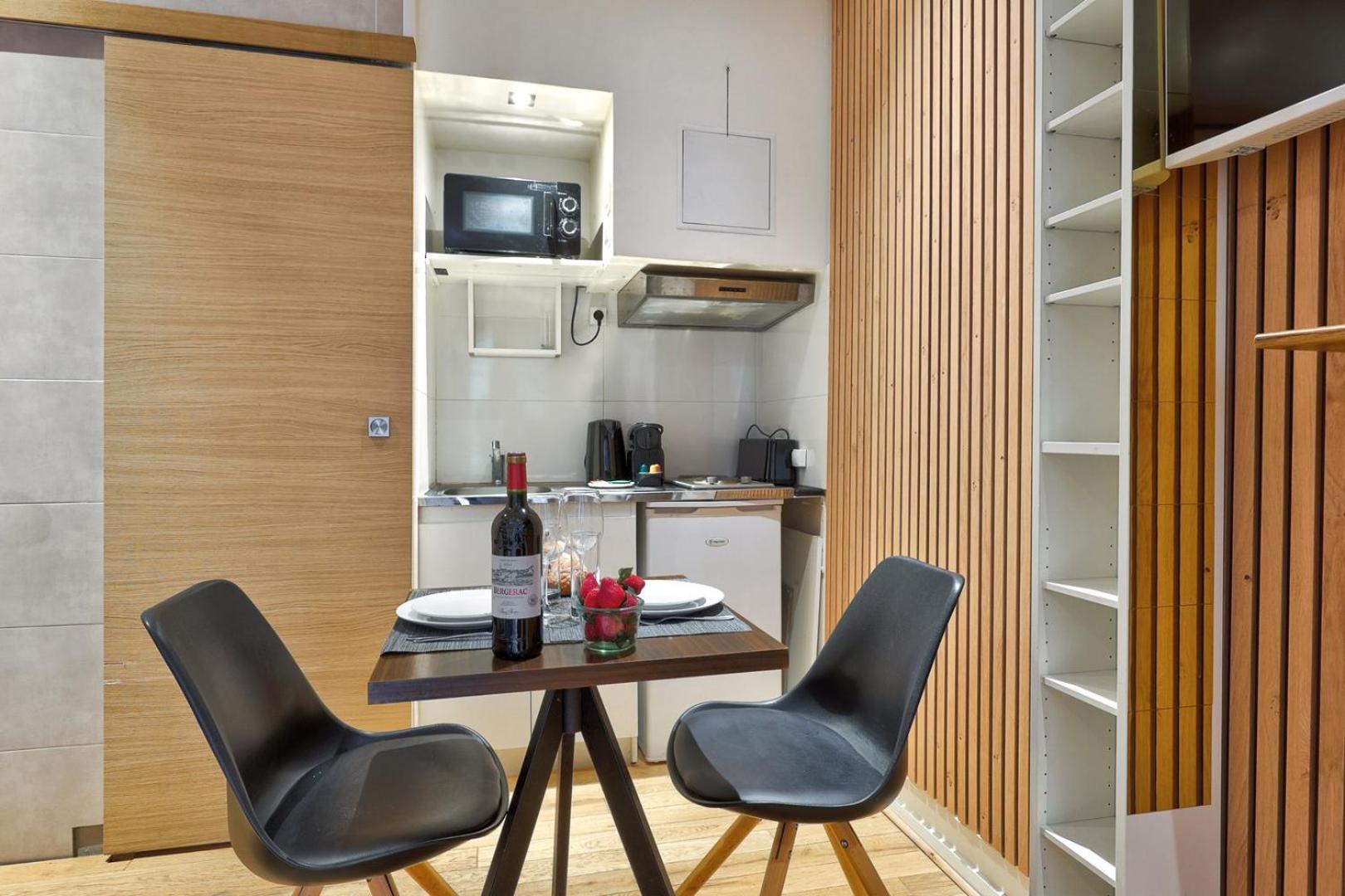 356 Poussin - Superbe A Apartment *