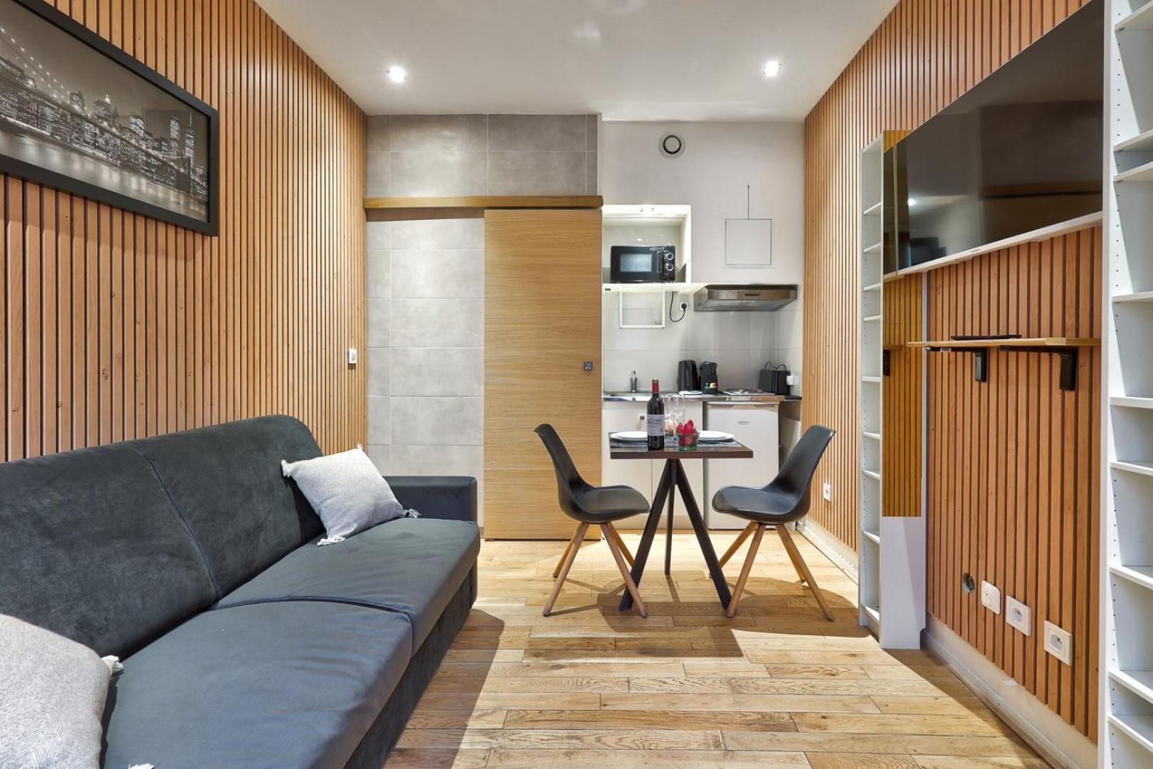 356 Poussin - Superbe A Apartment Paris