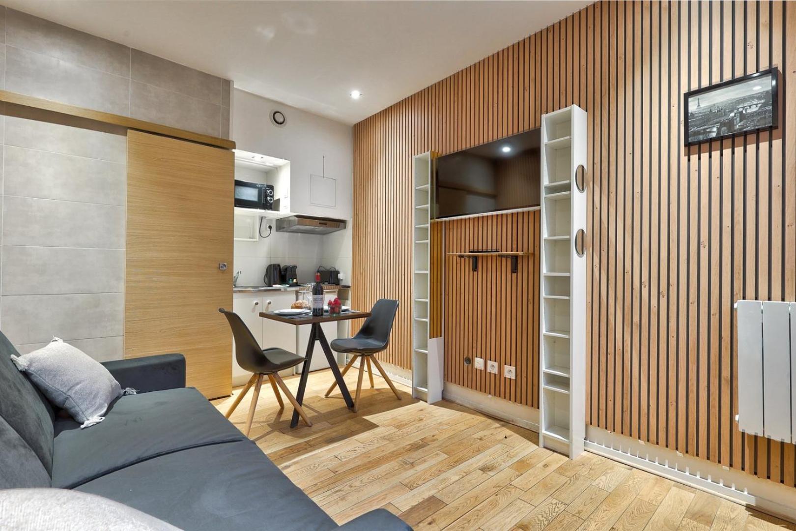 356 Poussin - Superbe A Apartment