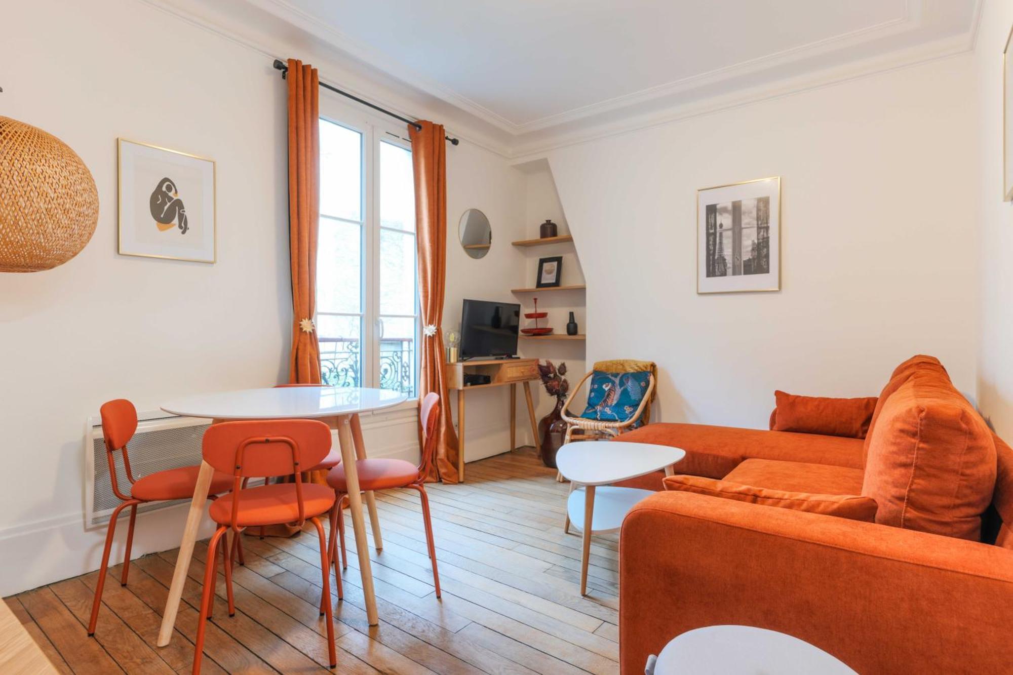 Cozy Parisian Retreat In The Heart Of The City Apartment *