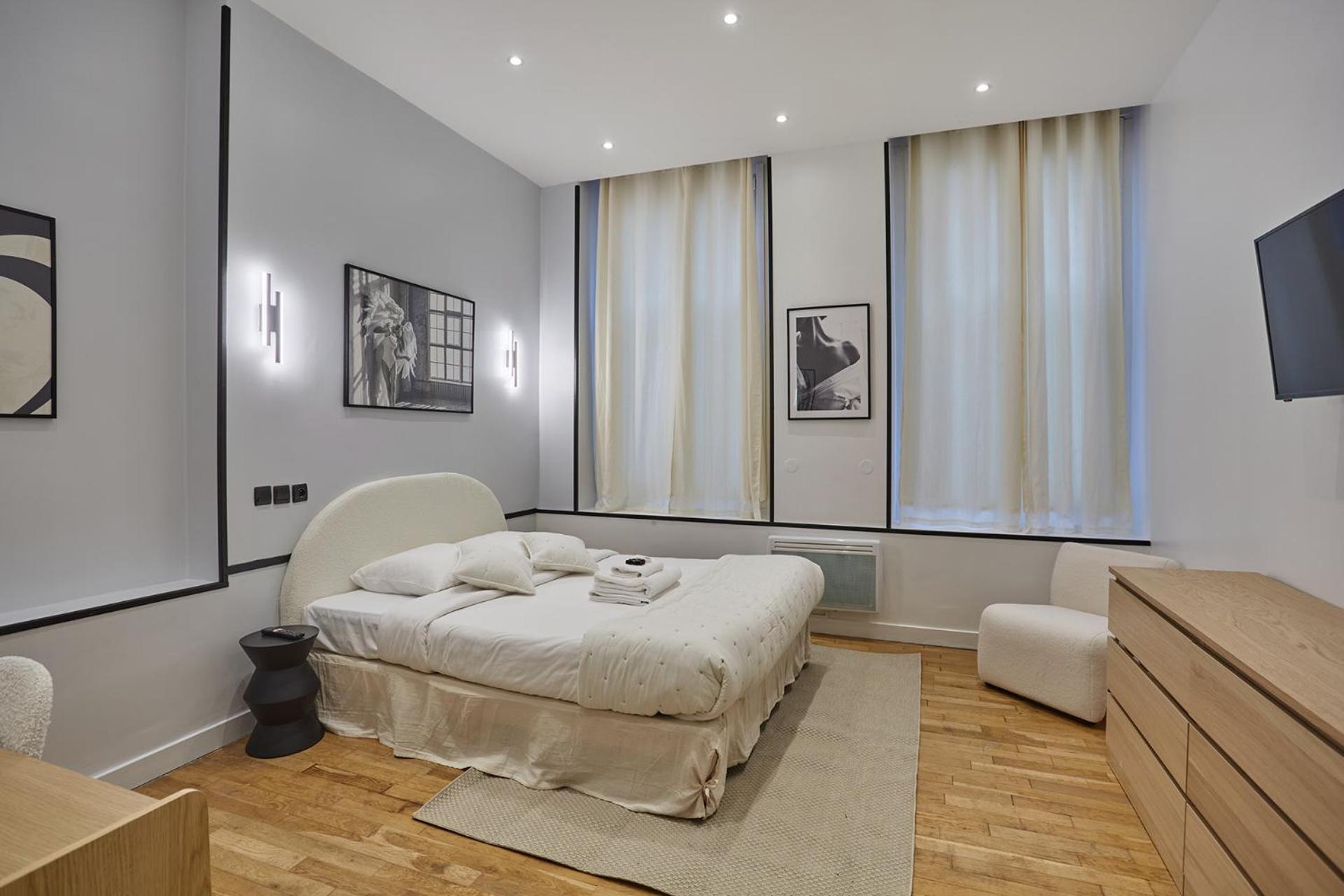 Apartment Center Of By Prestige Paris