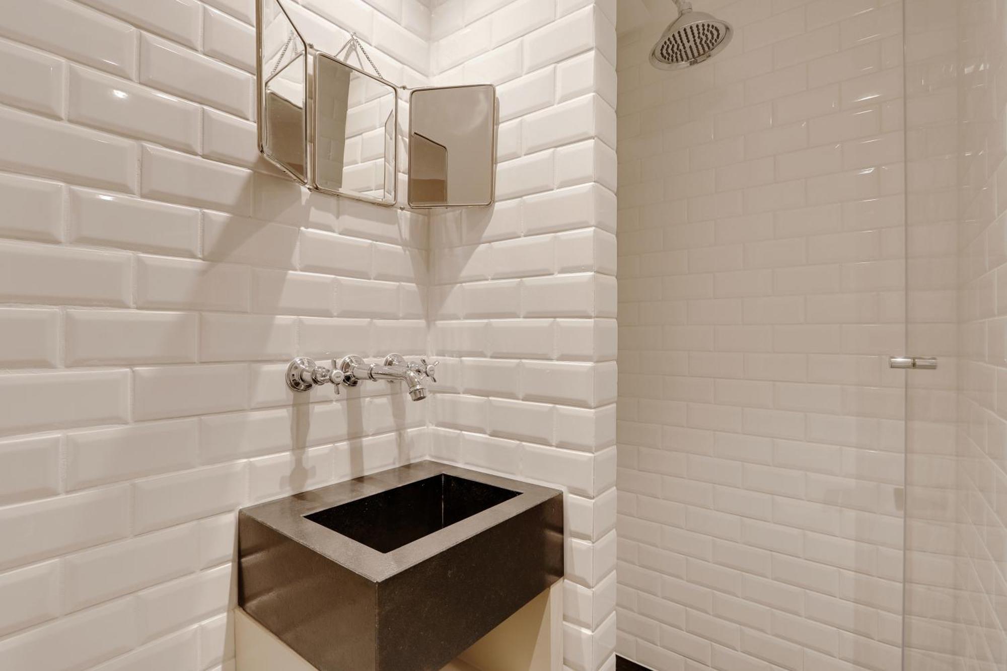Pick A Flat's In Saint Germain - Paul-louis Courier