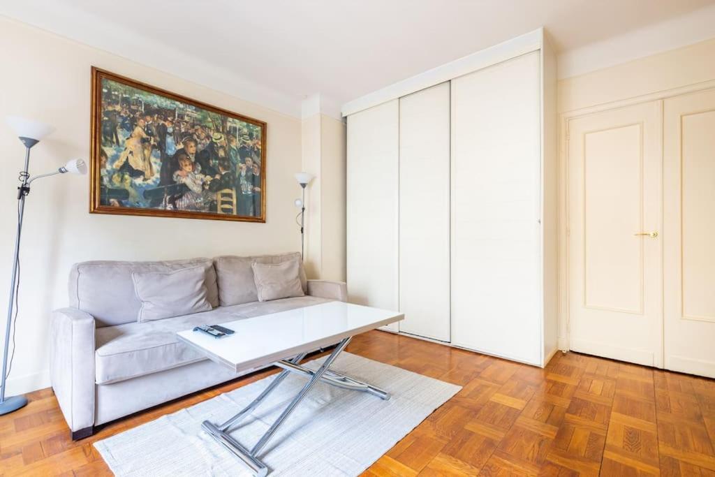 Appartement Studio#porte Dauphine#avenue Foch#2pers. Paris