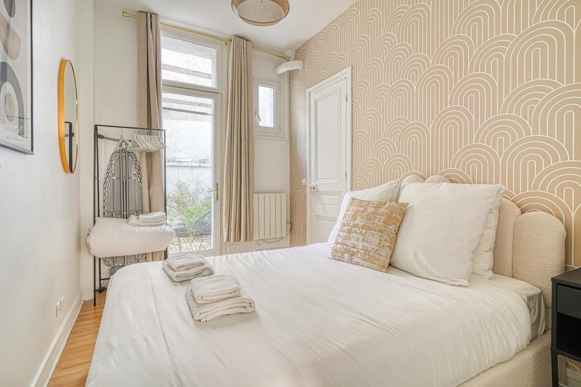 Apartment Equipe Dans Le Quartier Montparnasse Paris