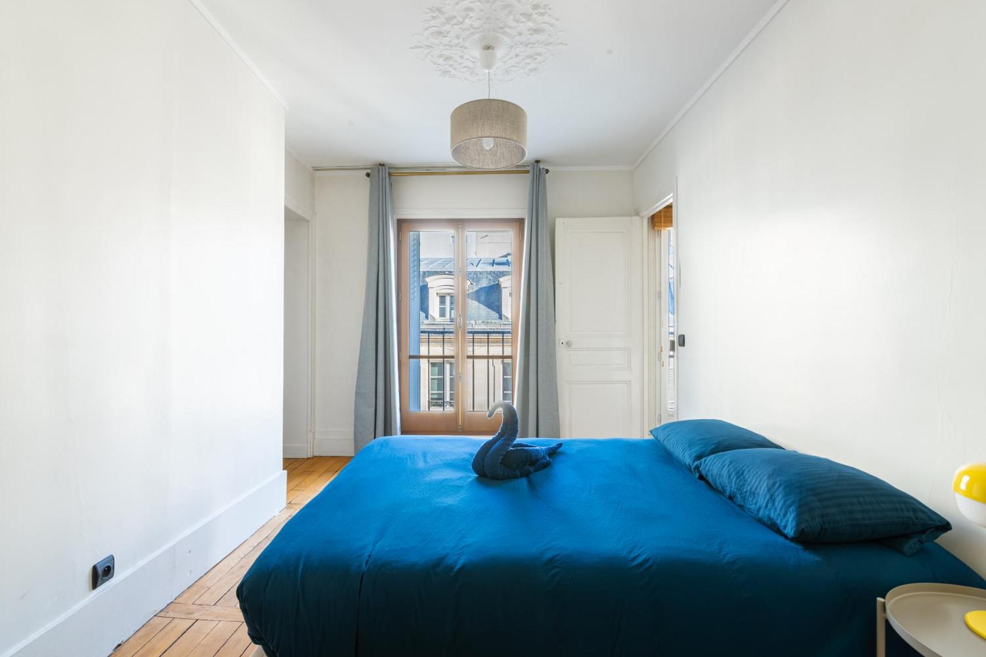 Quartier La Madeleine Free Netflix * Paris