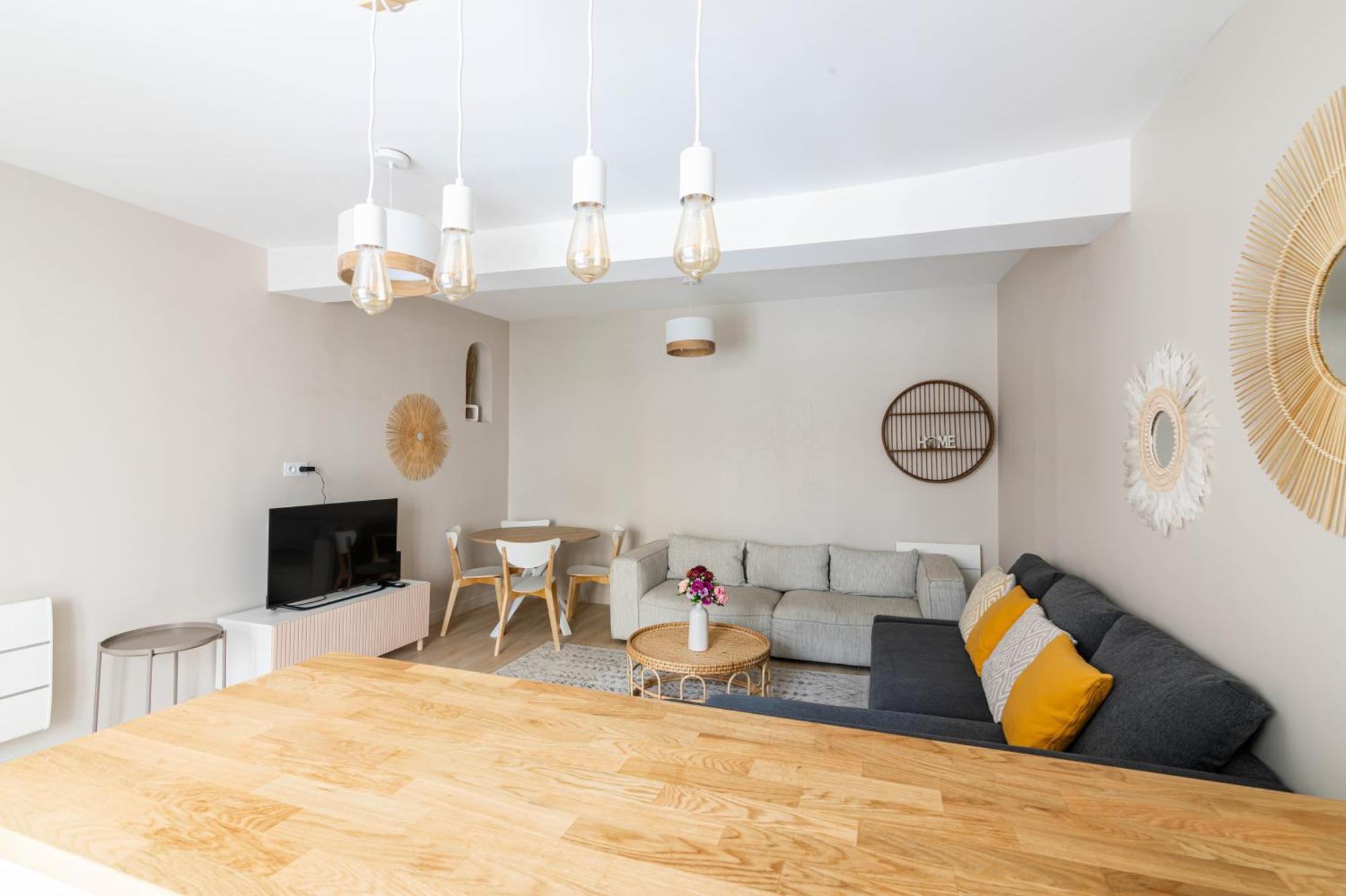 Luxurious 1 Bedroom Quartier De La Bastille Free Netflix Paris