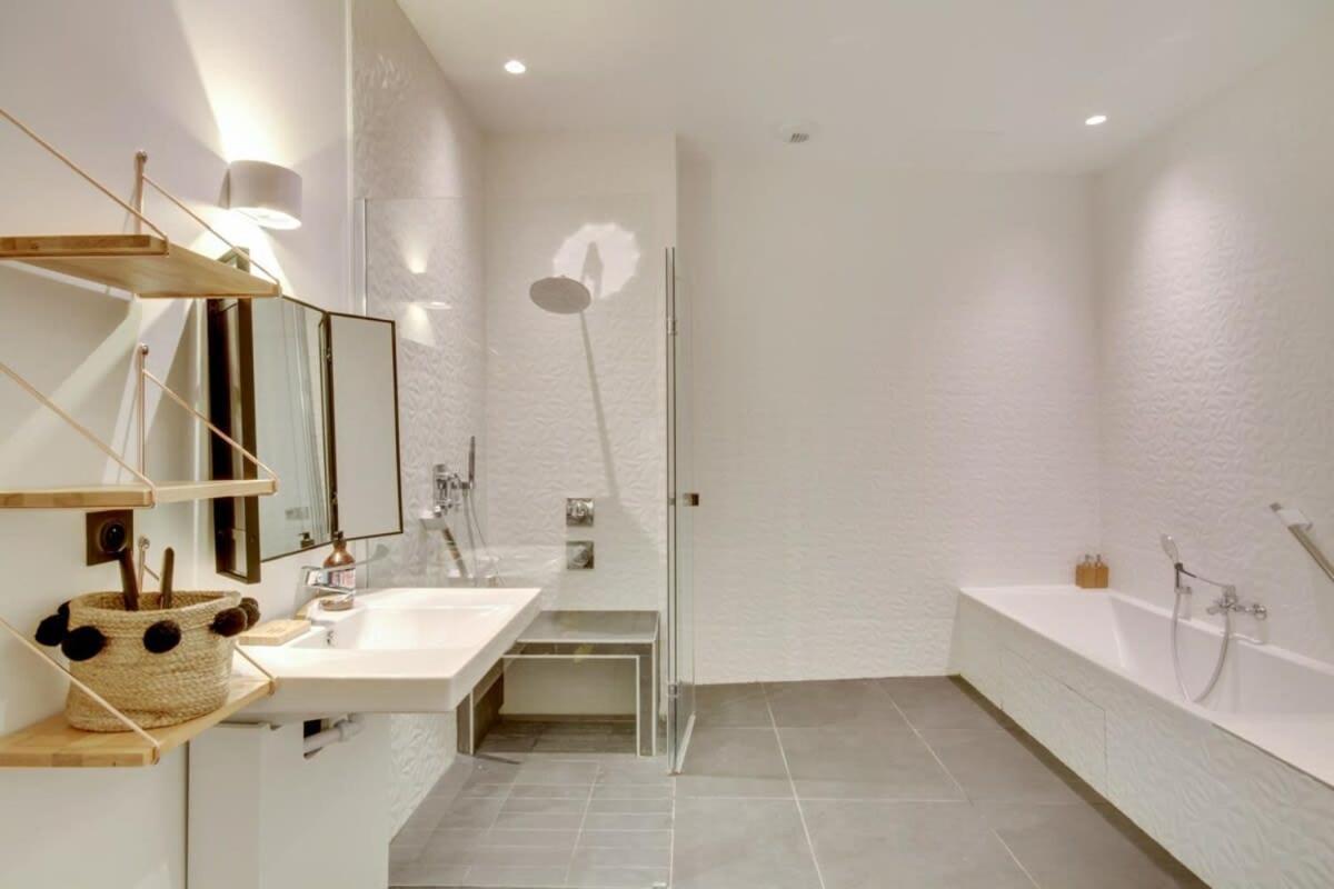 Stylish And Sunny 7bd With Garden For 17 Guests! Apartment