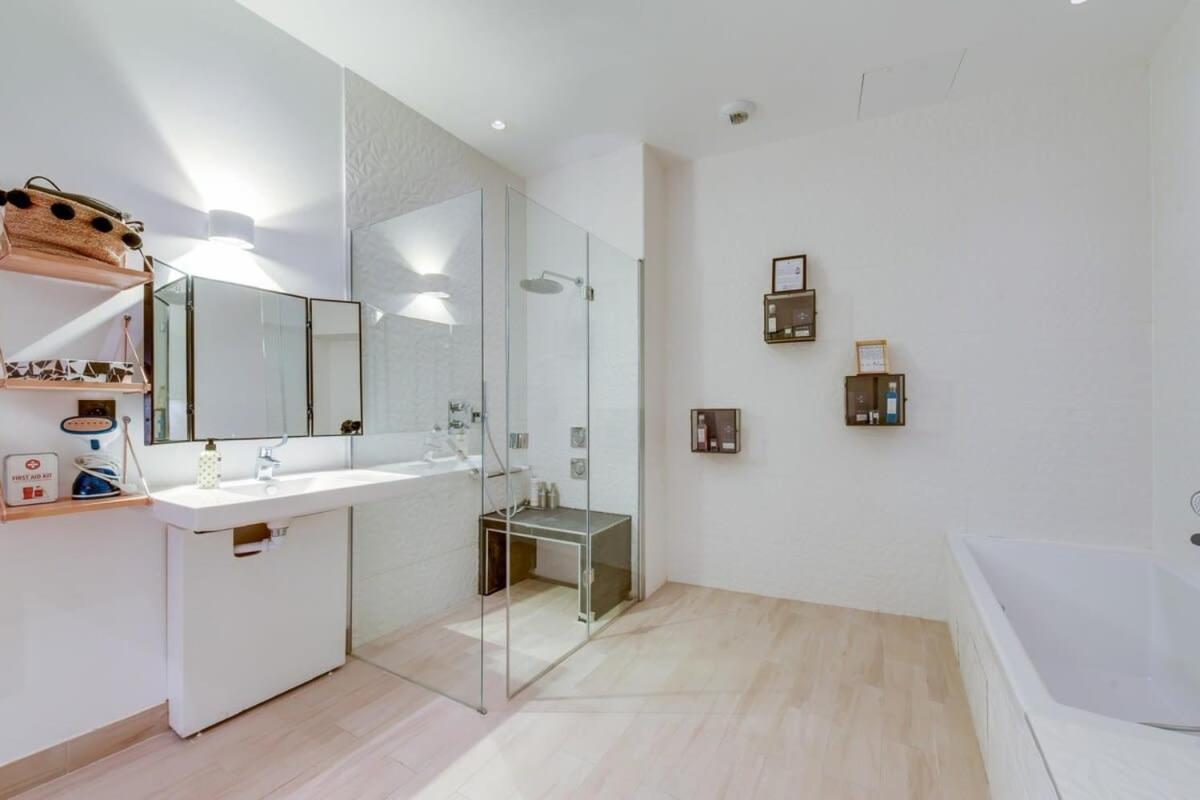 Stylish And Sunny 7bd With Garden For 17 Guests! Apartment *