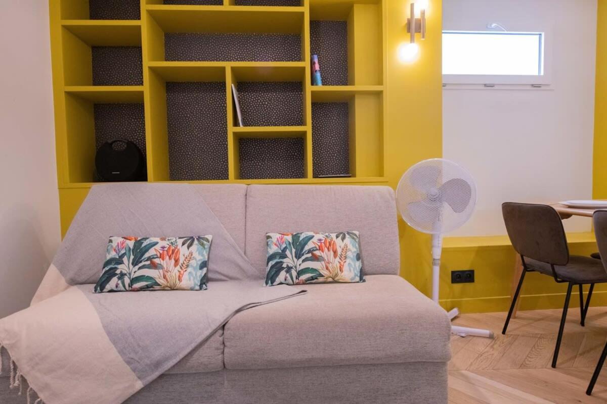 Recently Renovated 3bd Next To Invalides Paris