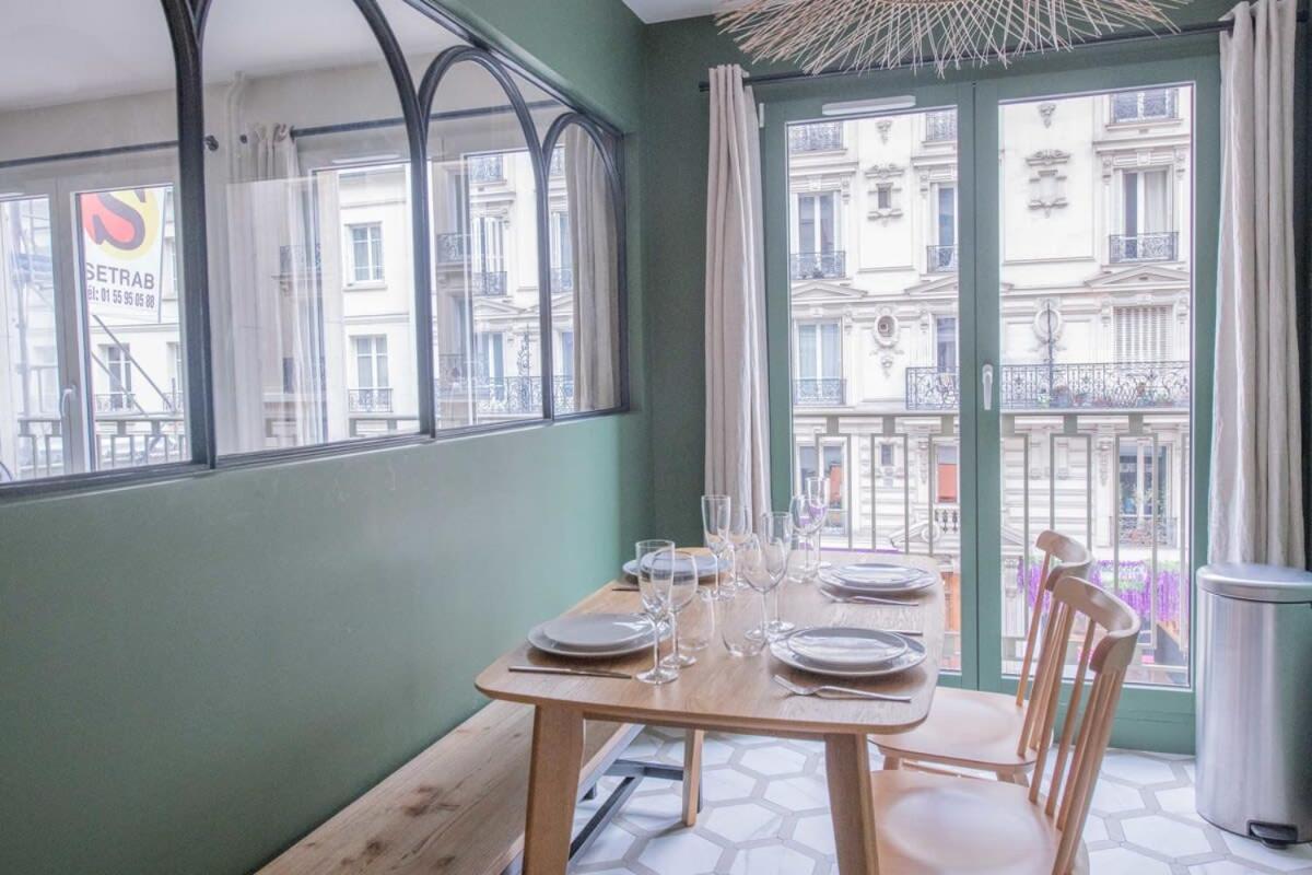 Recently Renovated 3bd Next To Invalides Paris