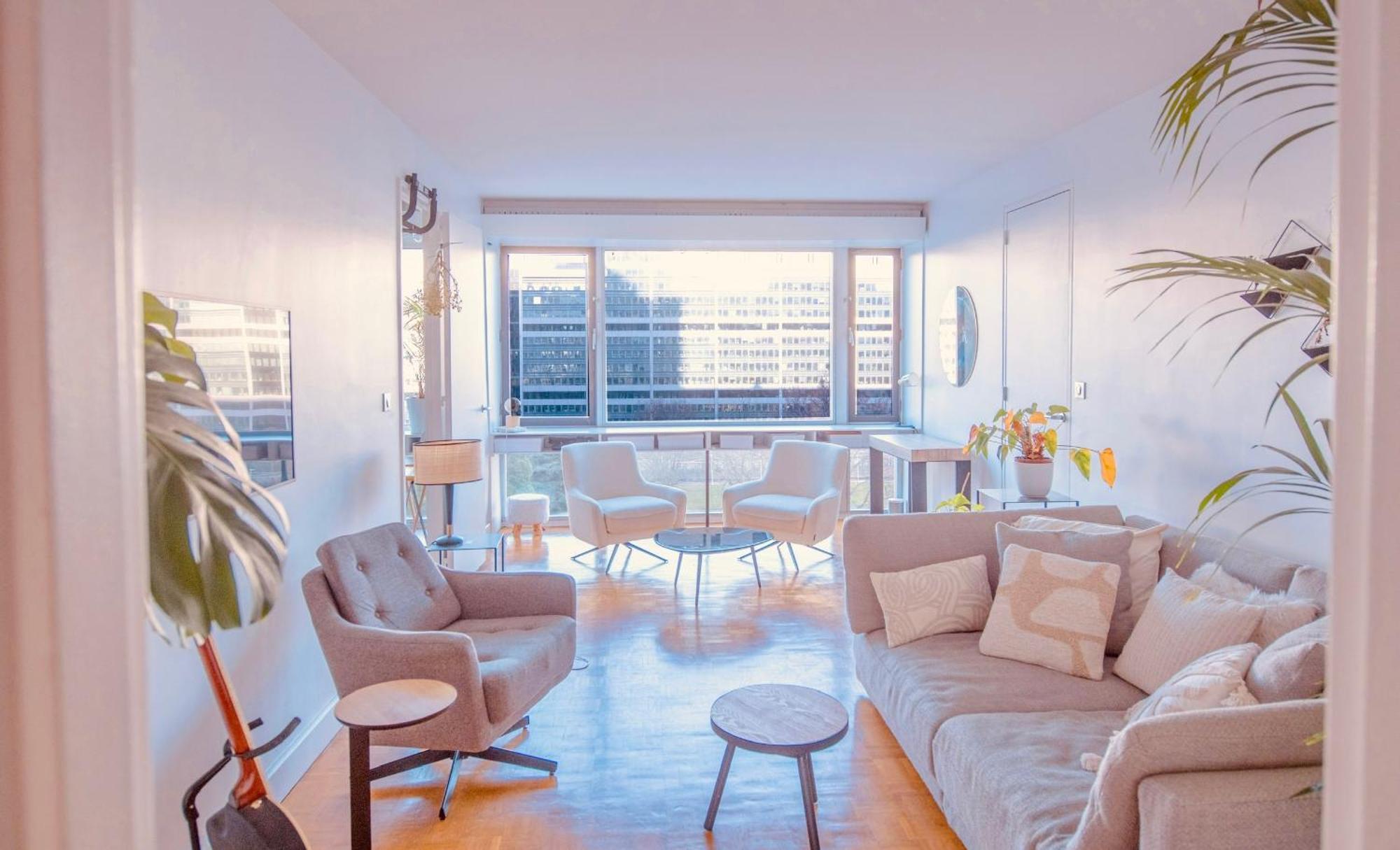 2 Private Bedrooms, Montparnasse Station Homestay Paris