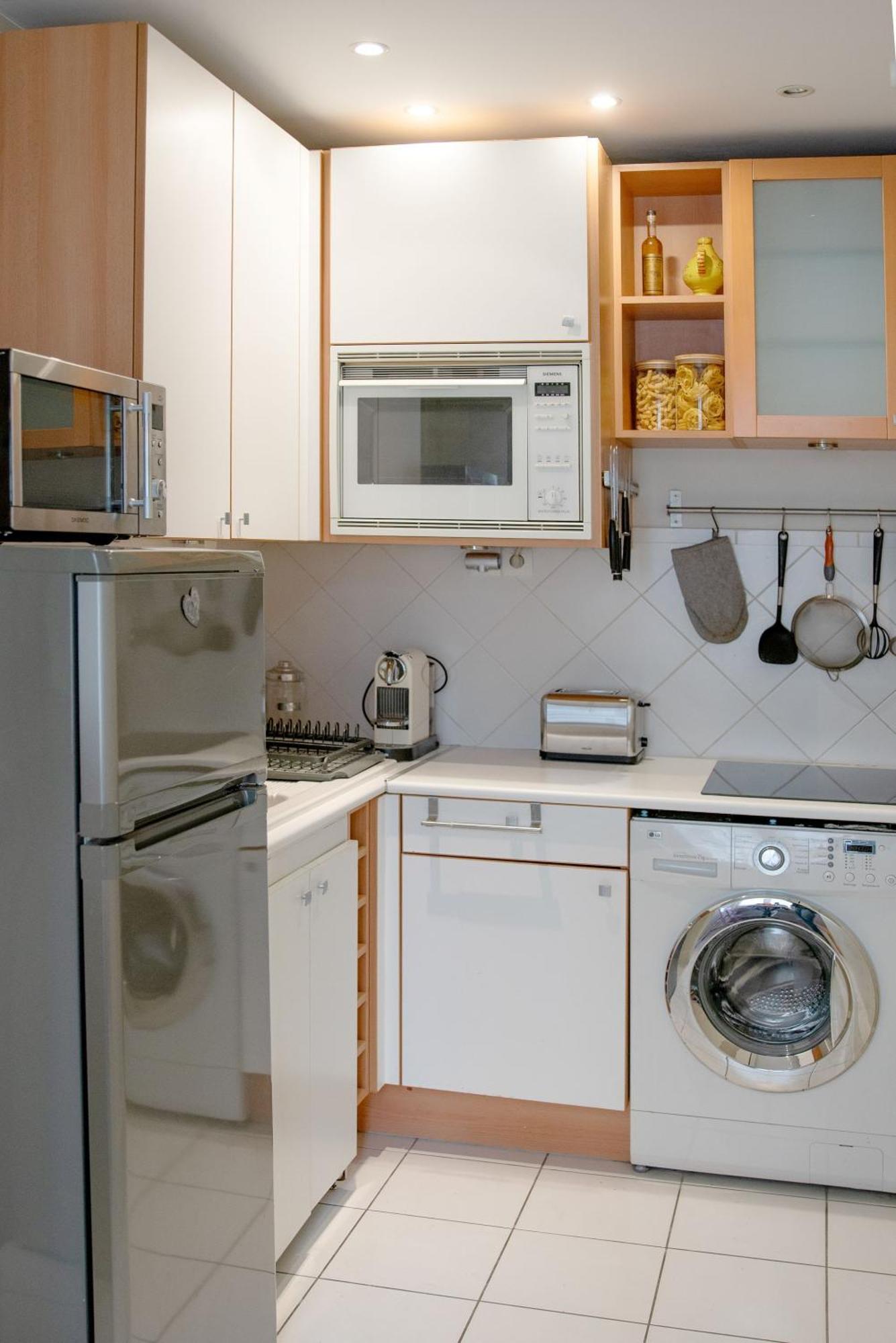 Eiffel Tower & Les Invalides - 1br - Cityapartmentstay Paris