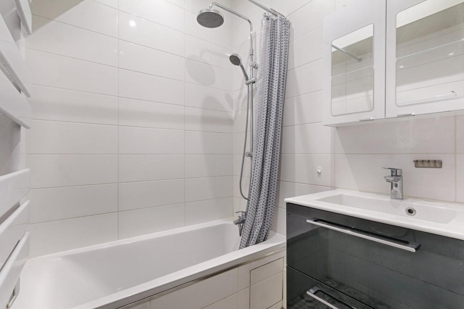 Residor - Charmant 5p Europe Apartment Paris