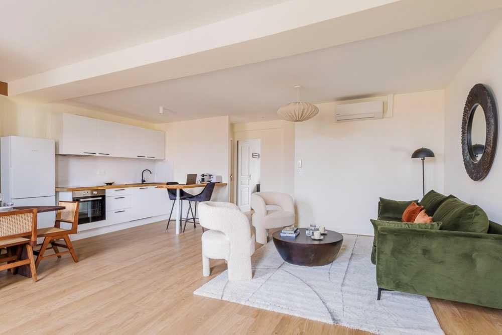 Apartment Bon Marche Paris