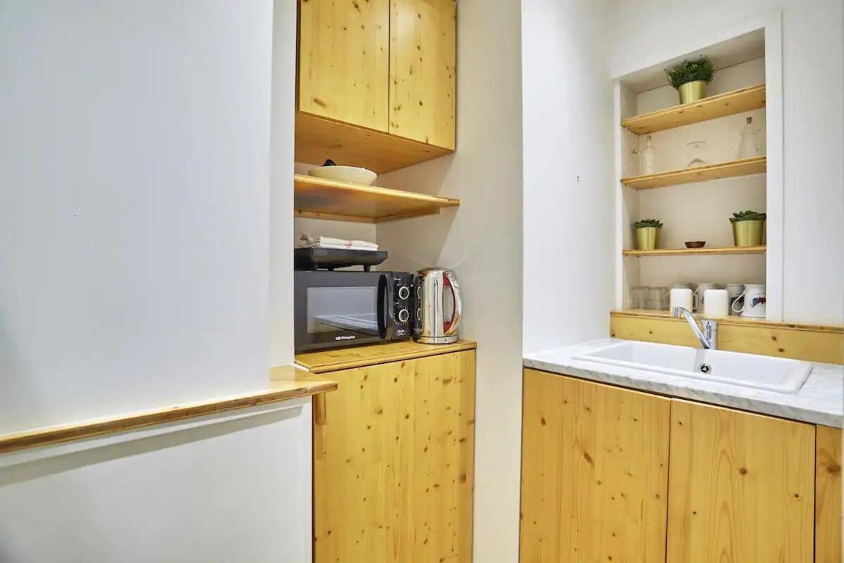 297 Papy - Superb In Apartment *