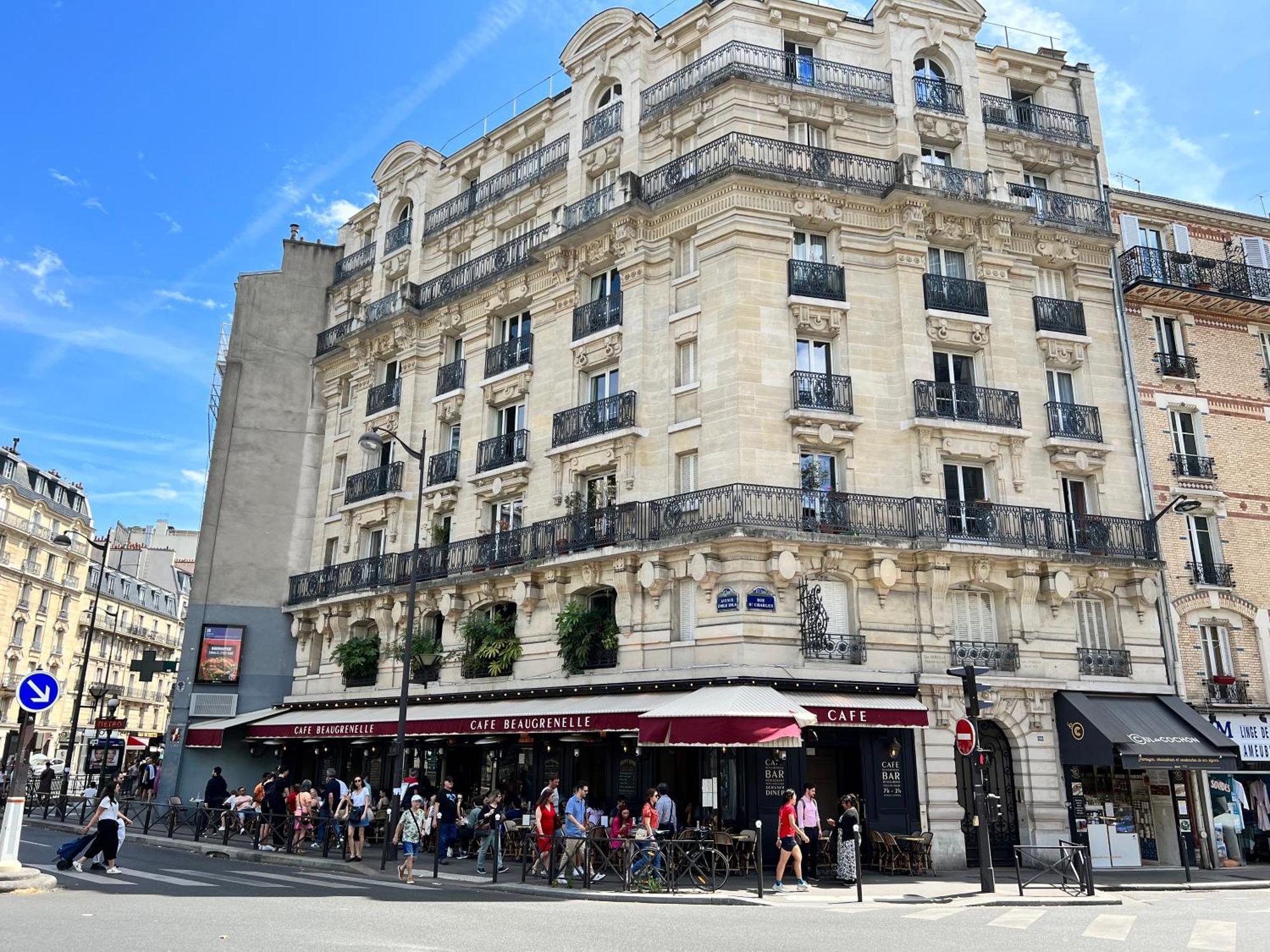 Studio 118 Rue Saint Charles 15