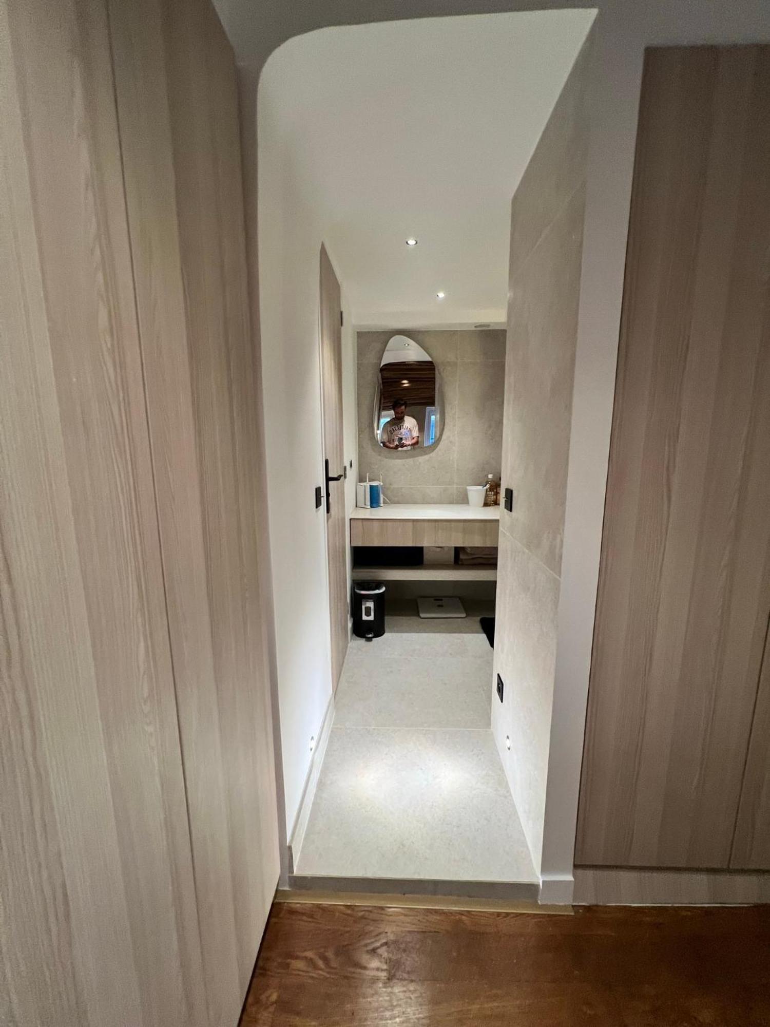 Luxe Louvre Apartment