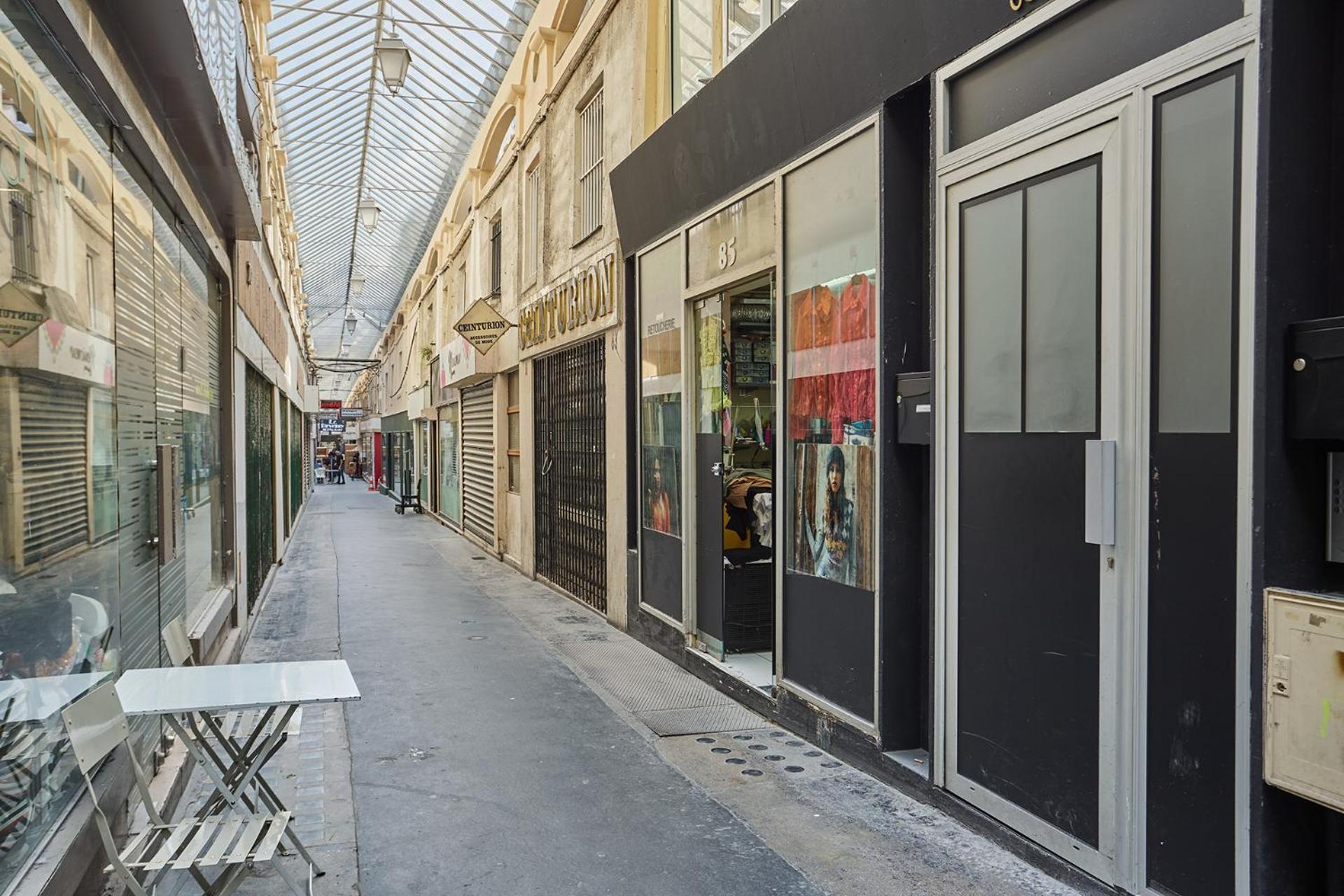 Center Of By Prestige Paris