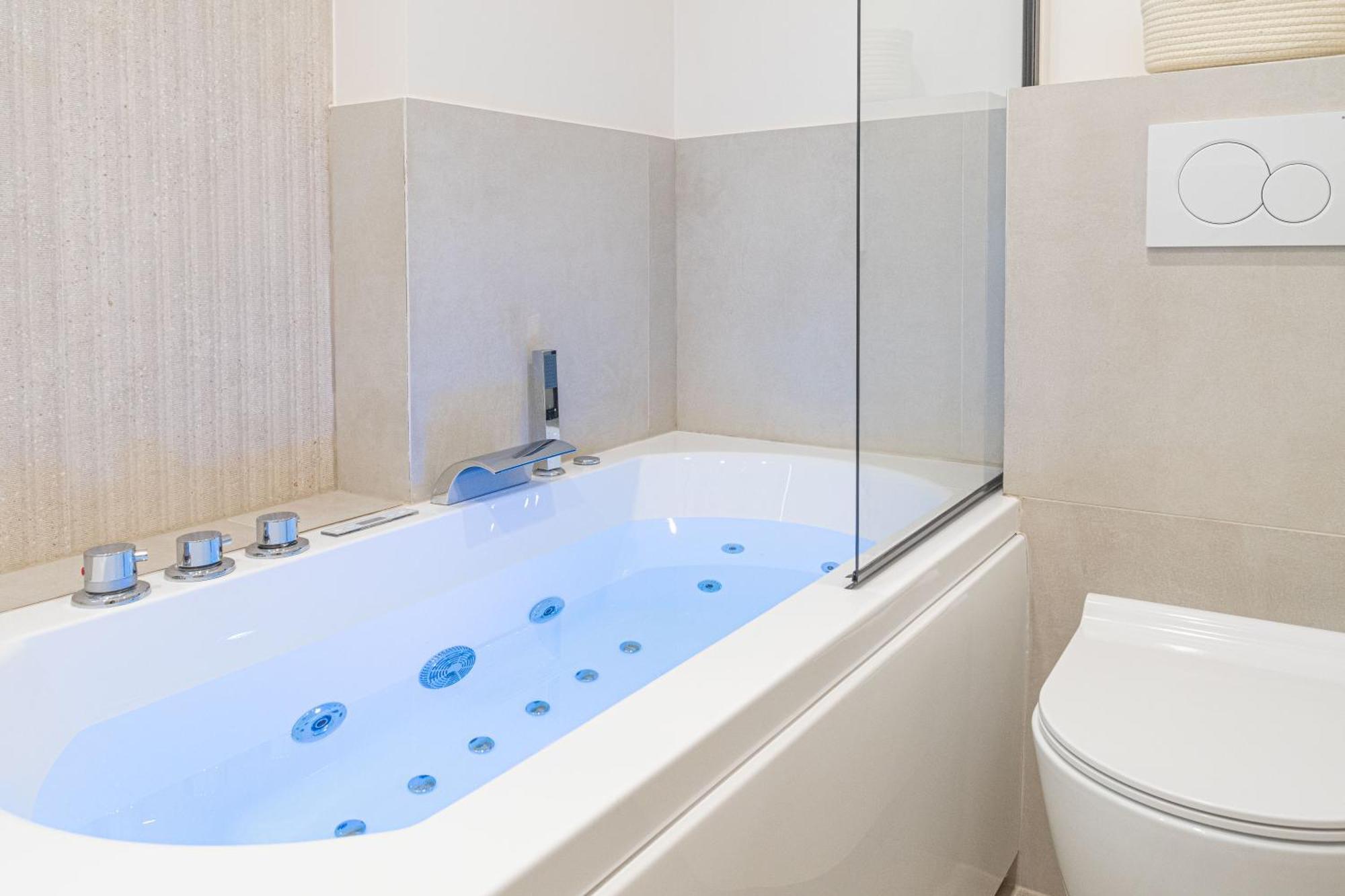 Lavie Maison Ac & Jacuzzi * Paris