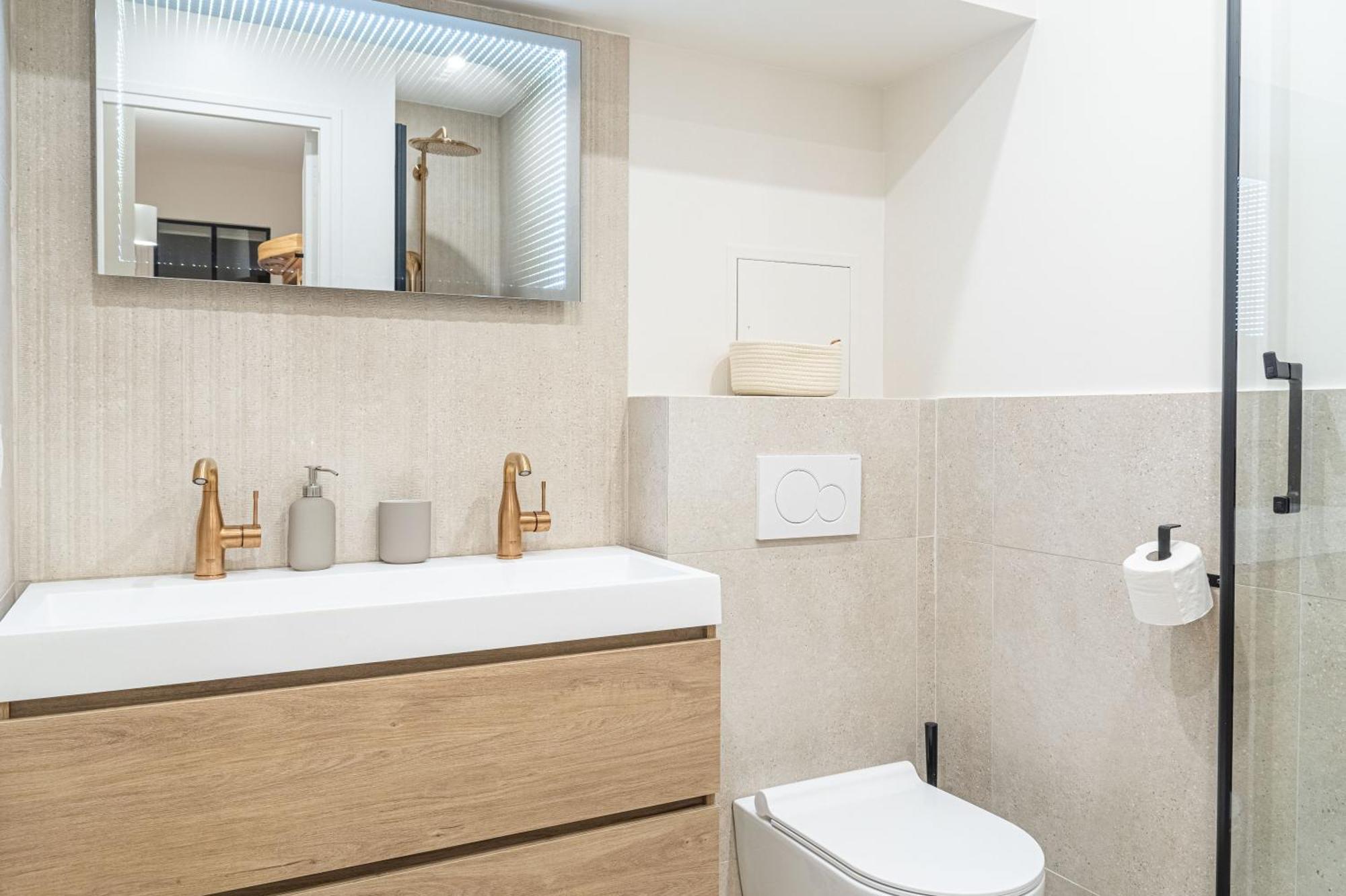 Lavie Maison Ac & Jacuzzi * Paris