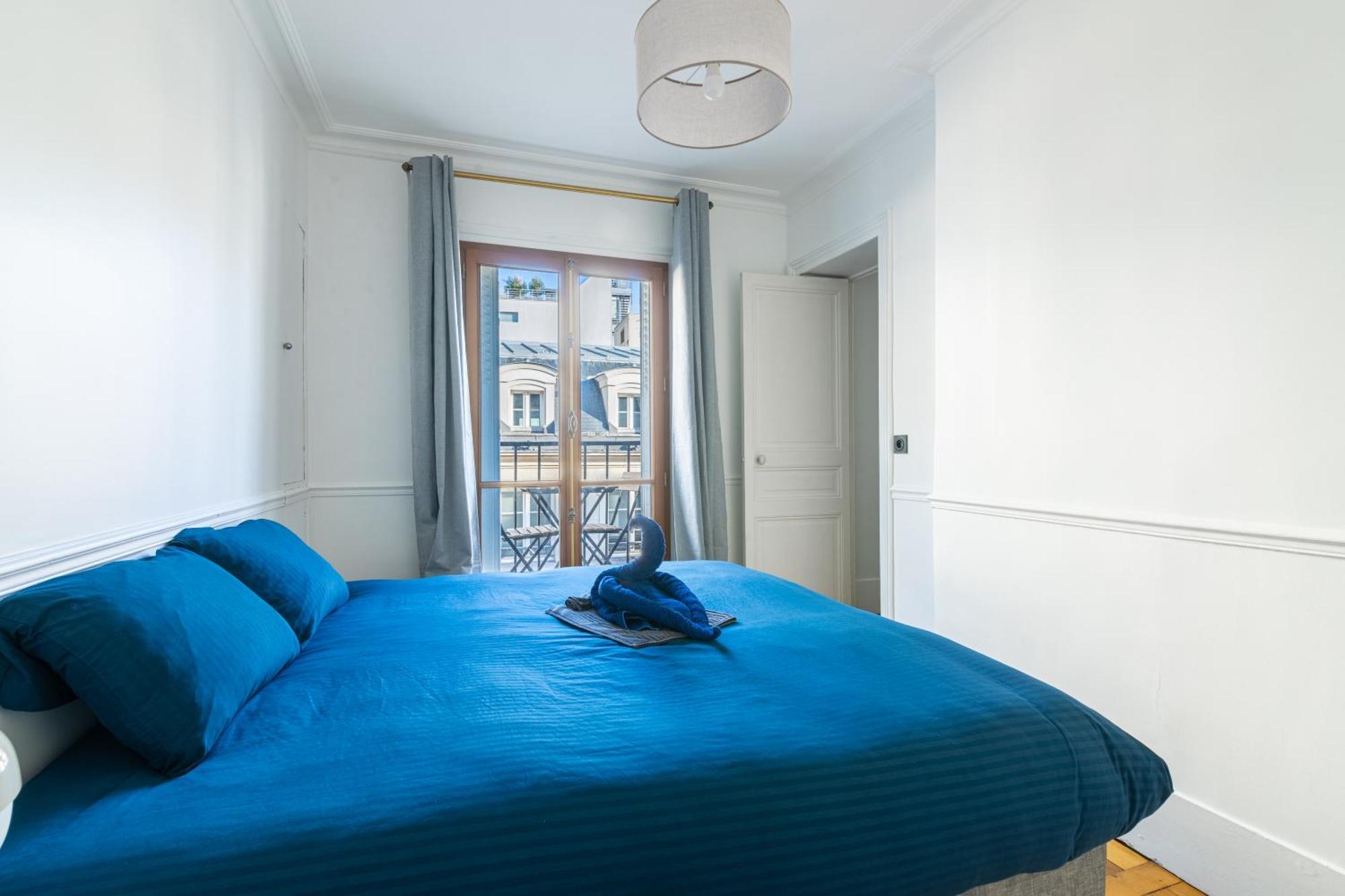 Quartier La Madeleine Free Netflix * Paris