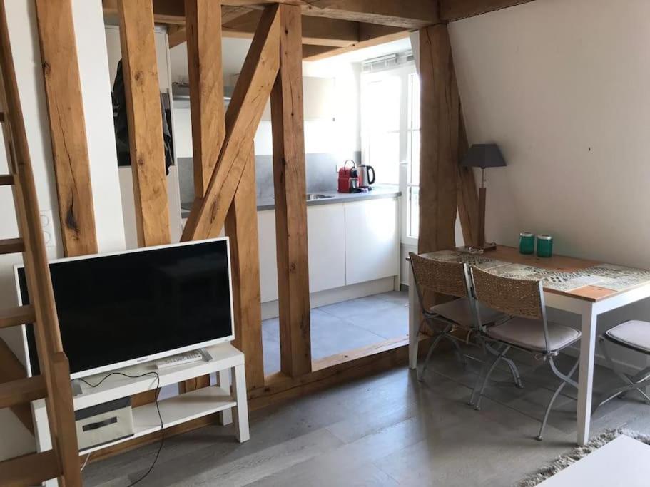 Lovely Flat Luxembourg Garden Apartment *