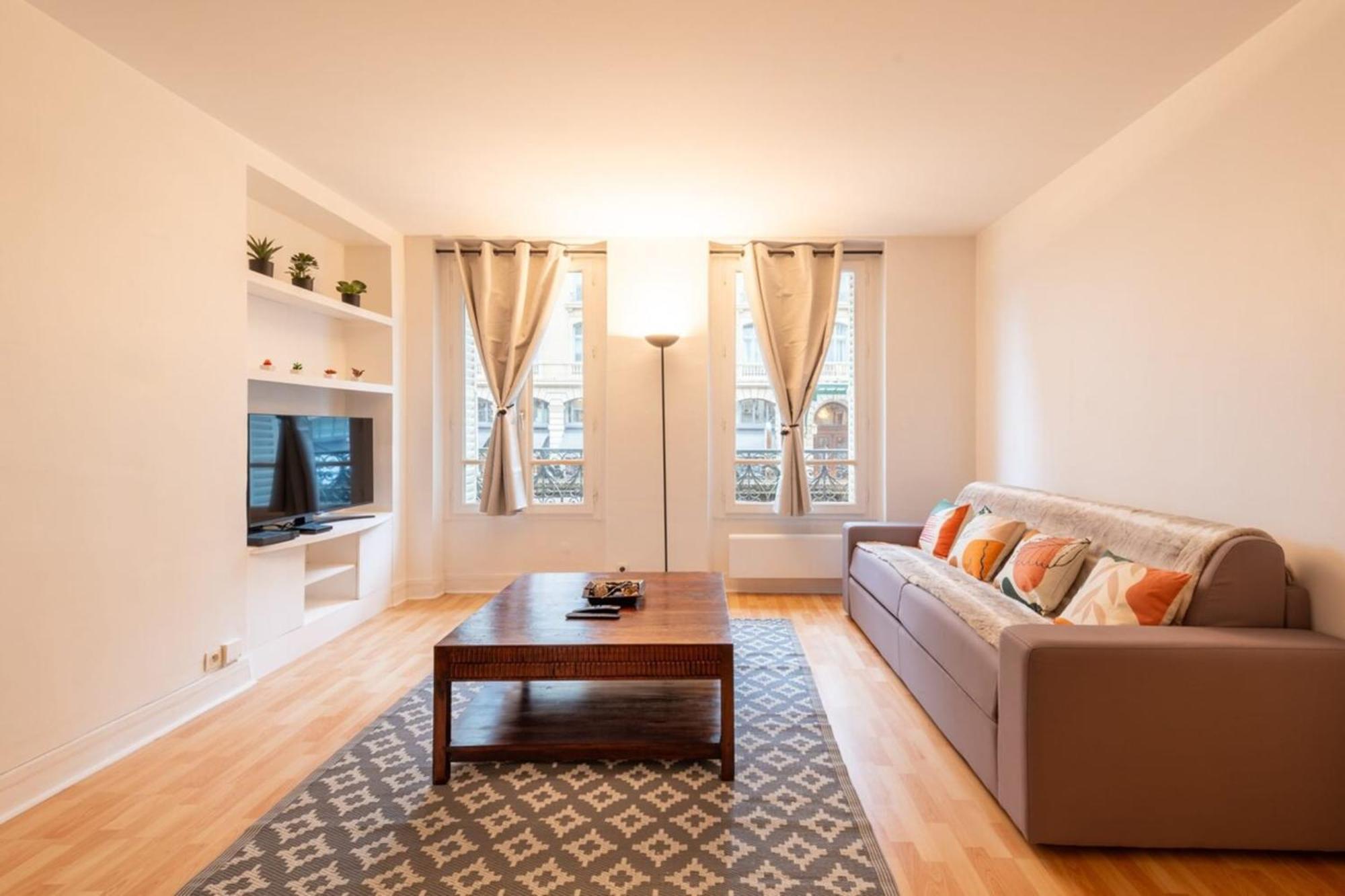 Cosy & Well-connected 1bd Apartmentsaint Lazare * Paris