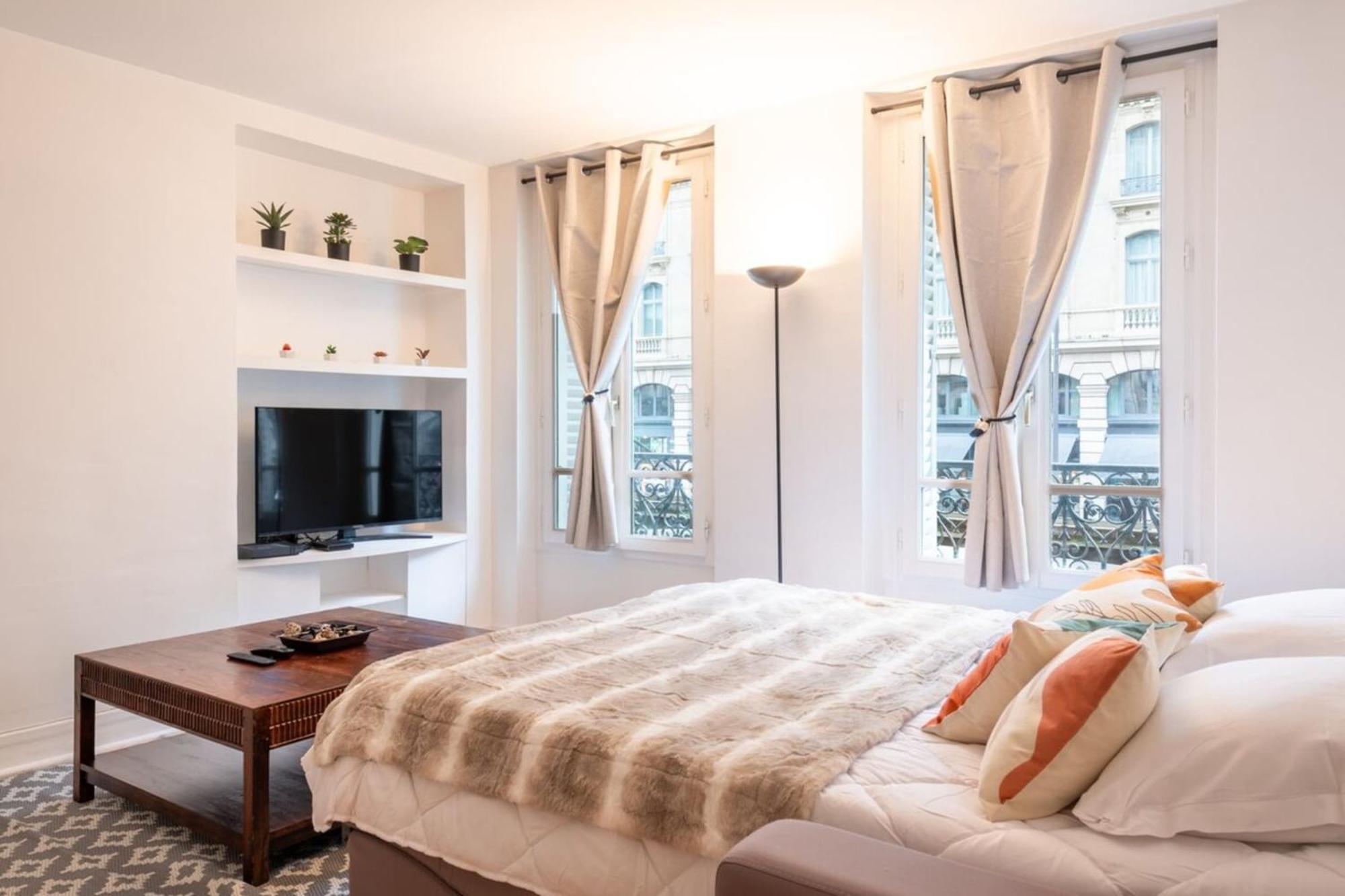 Apartment Cosy & Well-connected 1bd Apartmentsaint Lazare Paris