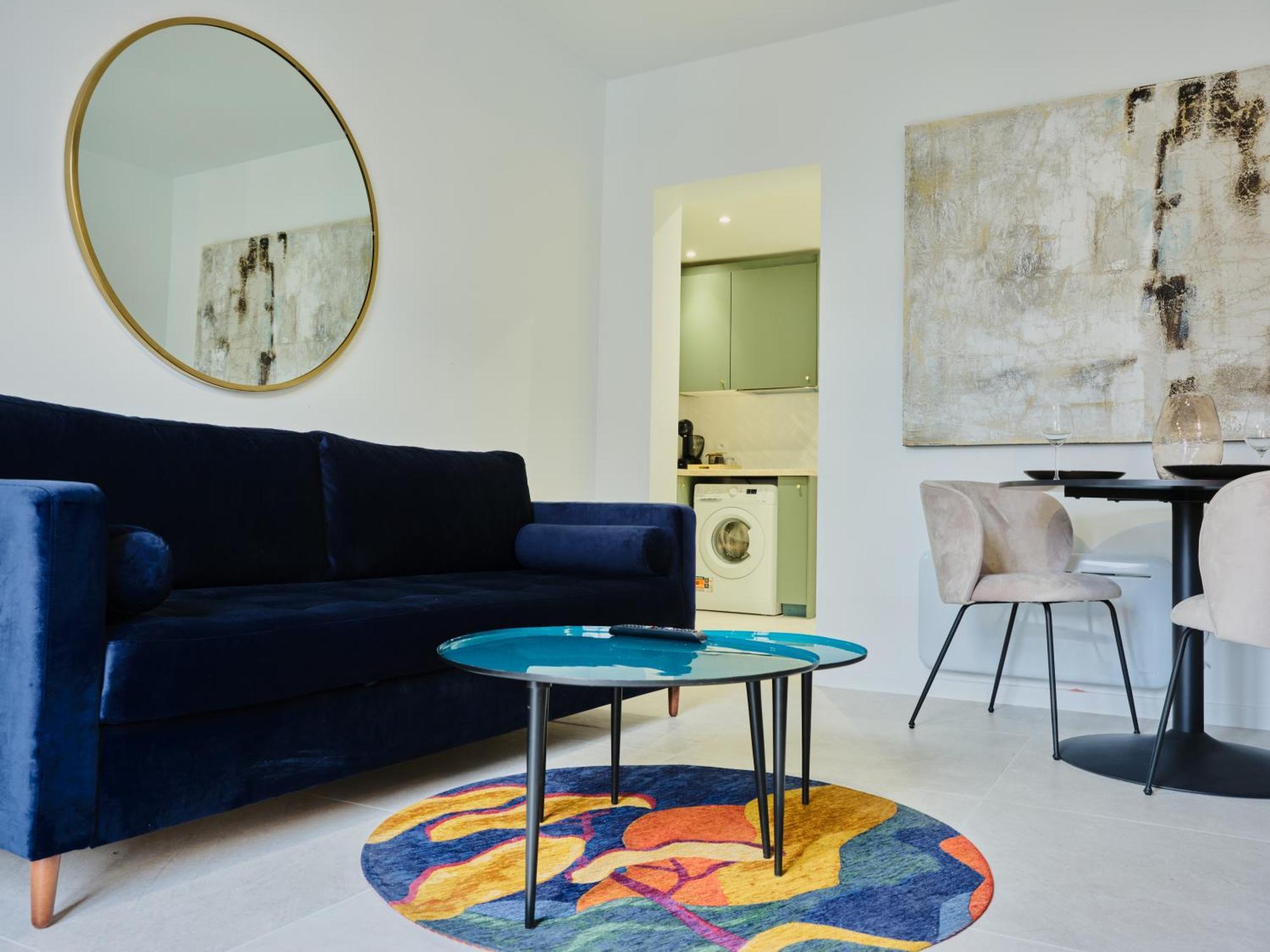 Apartment Bel Au Charme Parisien, Pour 6 Personnes *