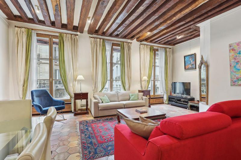 271 Temple - Superb In Paris. Apartment