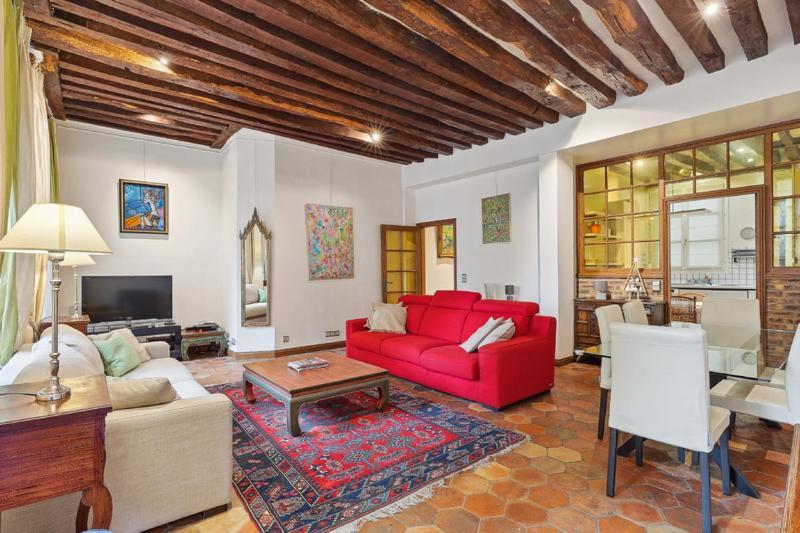 271 Temple - Superb In Paris. Apartment *