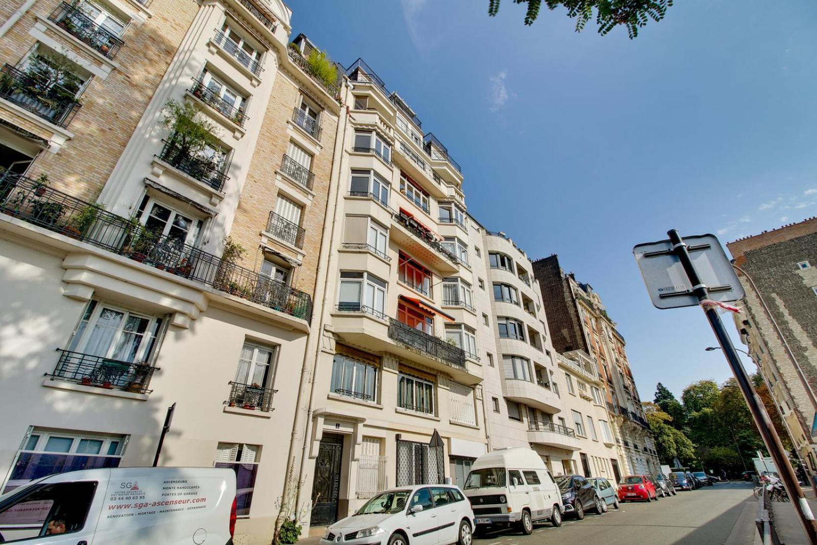 176 Jean - Superb In Apartment