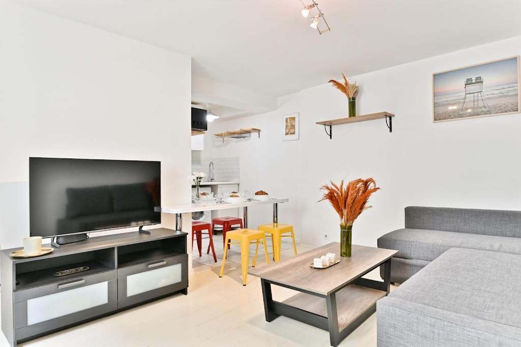 Proche Canal Saint Martin Apartment