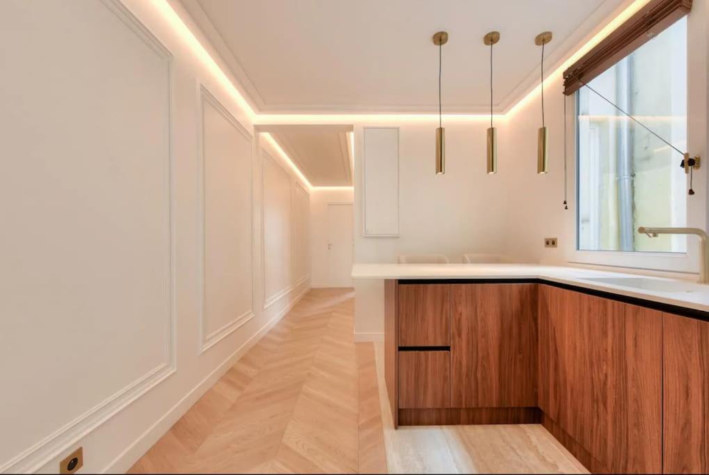 Appartement De Luxe Pres Des Champs Elysees