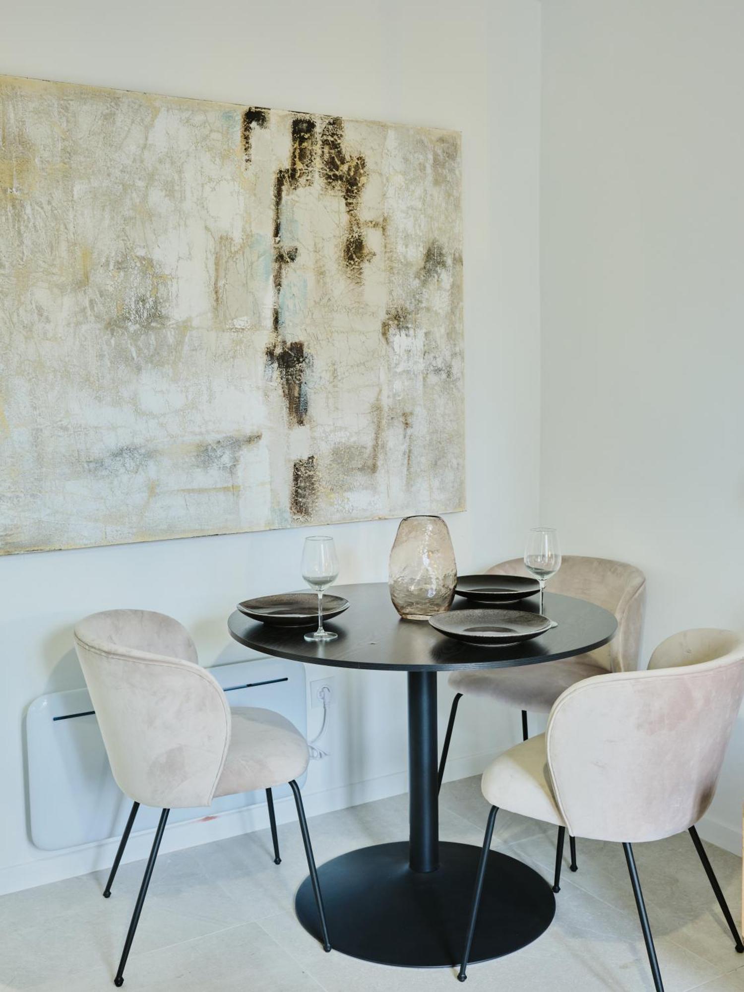 Bel Au Charme Parisien, Pour 6 Personnes Appartement Paris