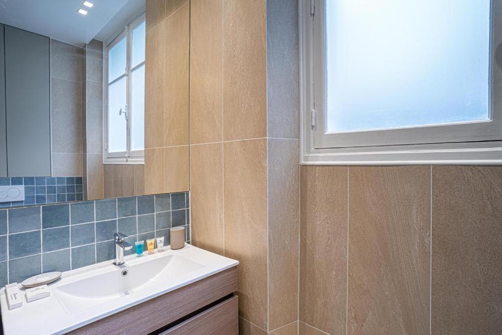 191 Auteuil - Superbe A Appartement