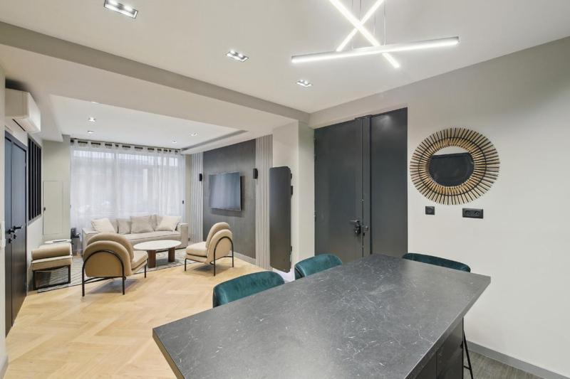 327 Le Marais - Superb In Paris