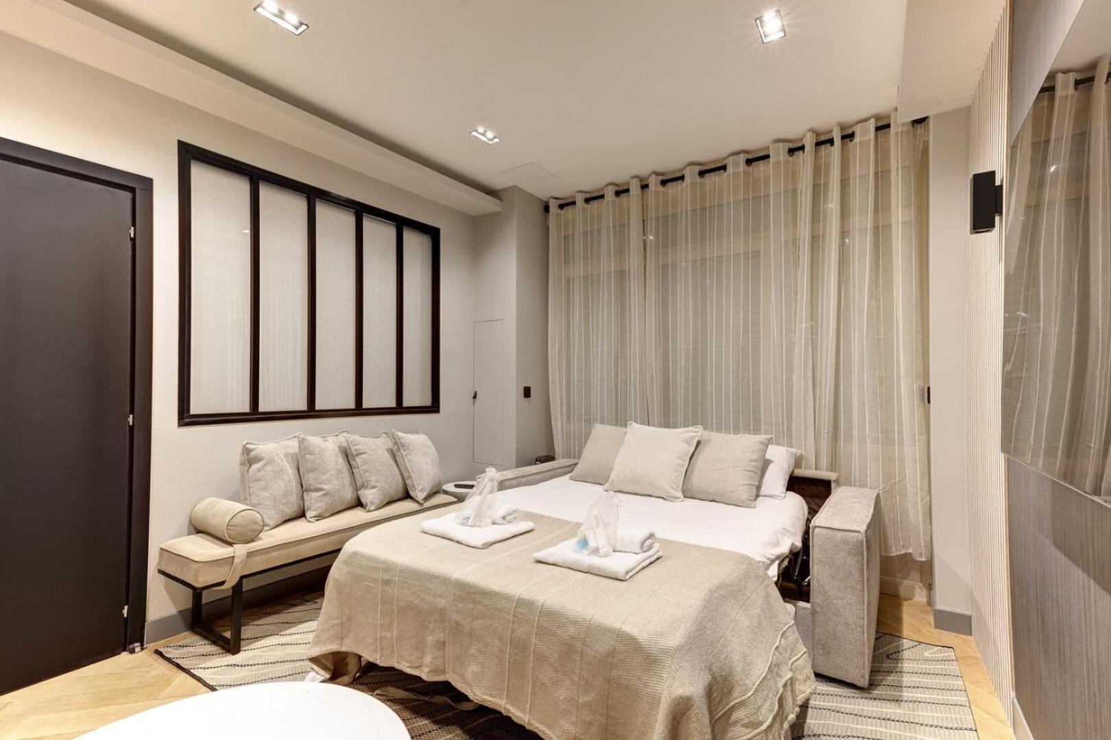 Apartment 327 Le Marais - Superb In