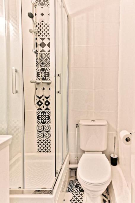 Appartement Au Centre De - 14eme Arrondissement *