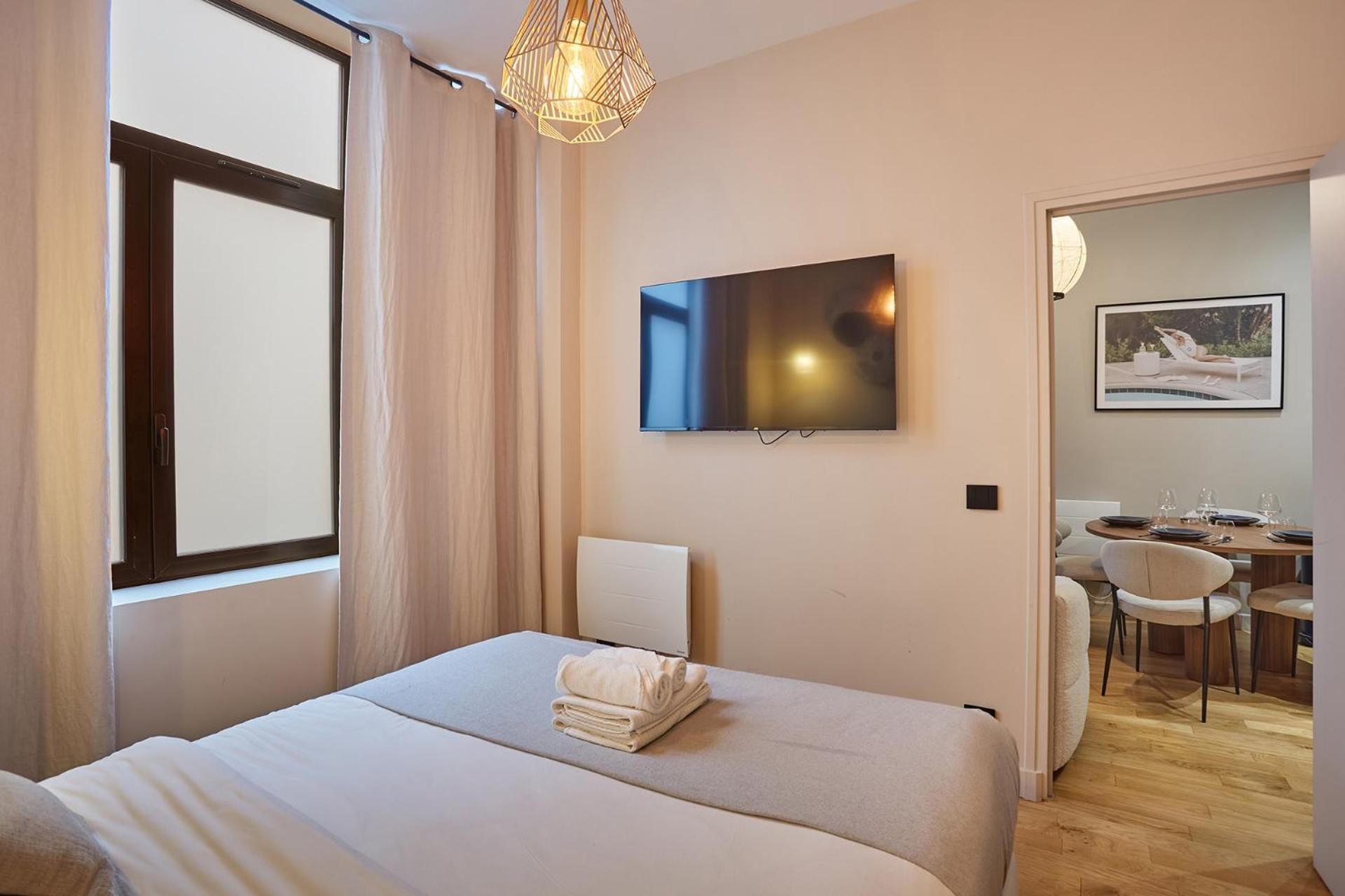 Center Of By Prestige * Paris