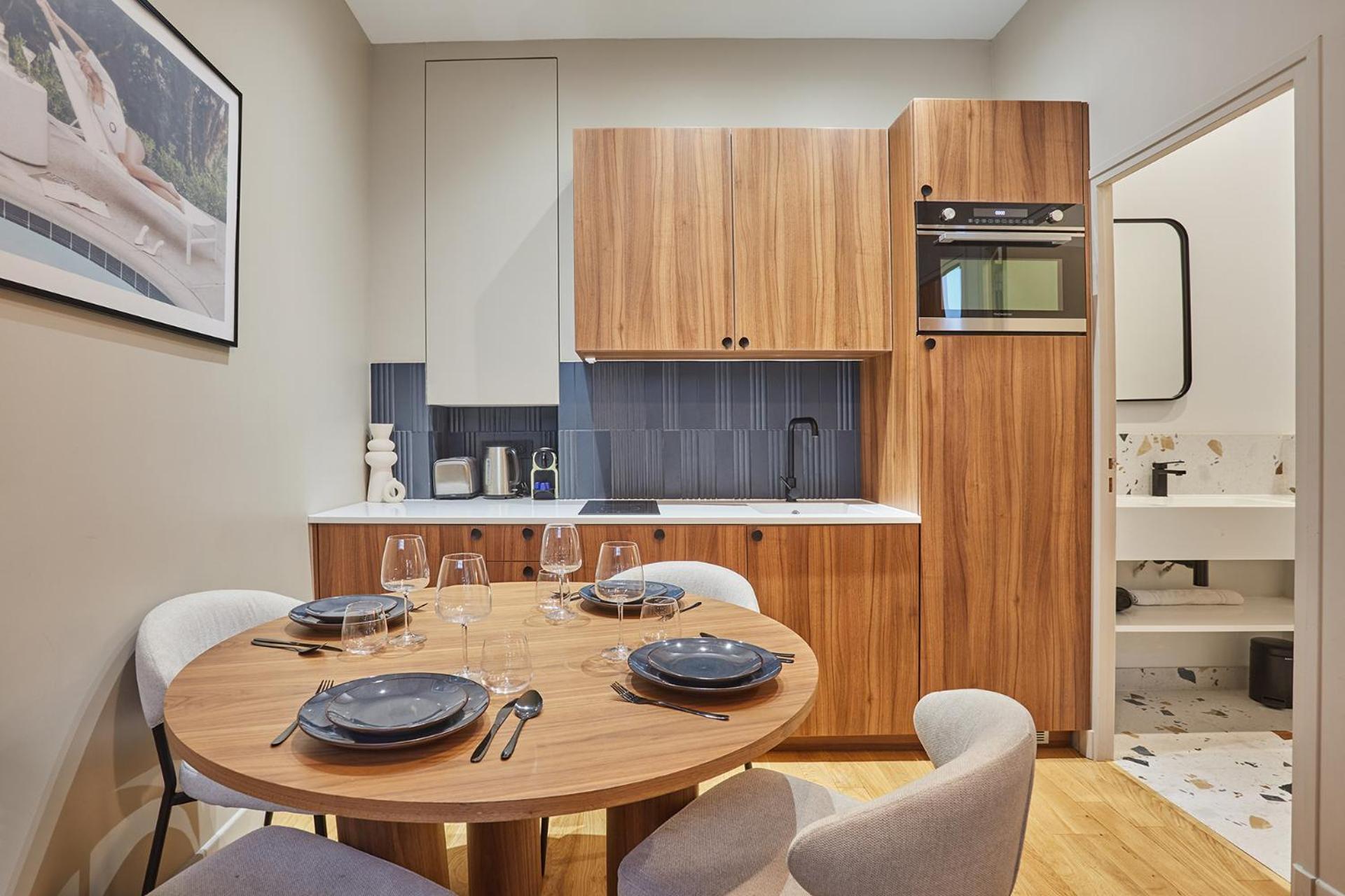 Center Of By Prestige * Paris