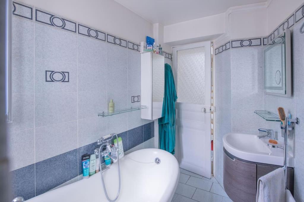 Amazing Flat 3 Bedrooms Notre Dame Apartment