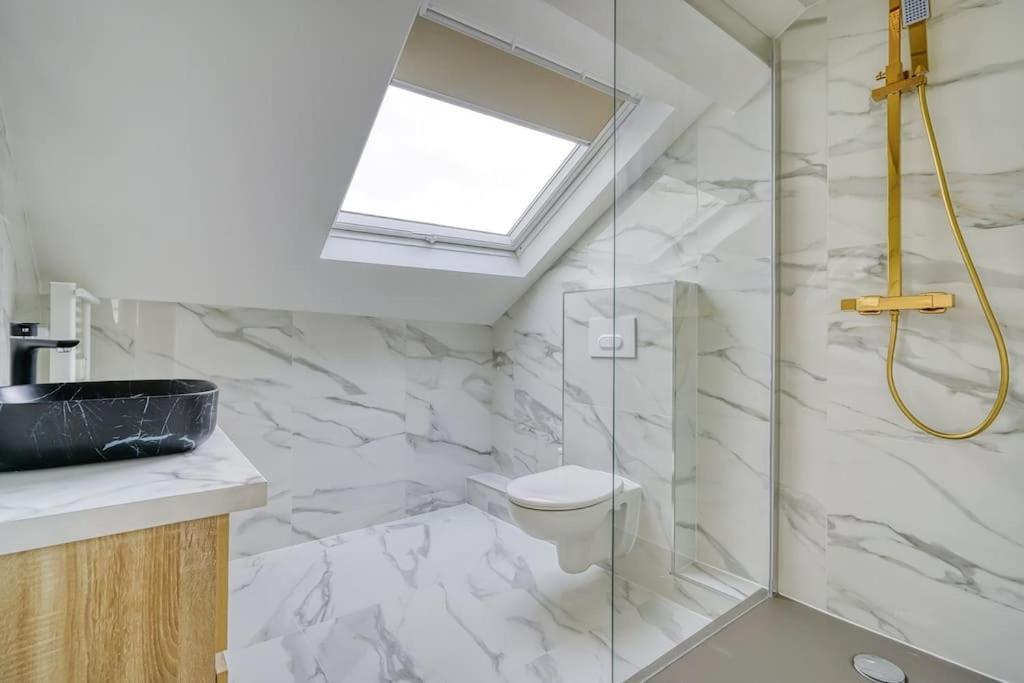 4g#appart 8pers # 3 # Commerce # 15#ac Apartment