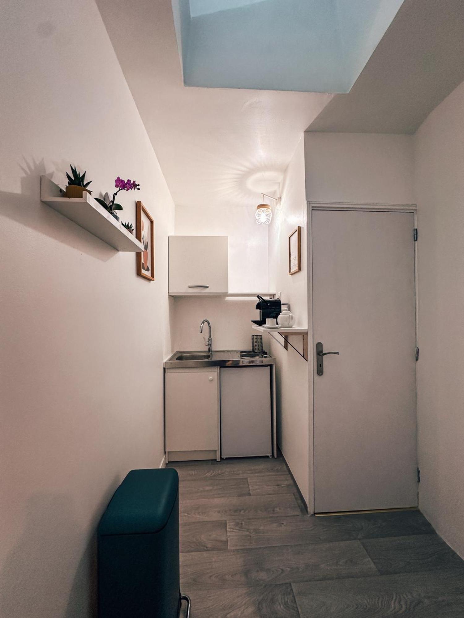 Apartment Independant Pres De Montmartre