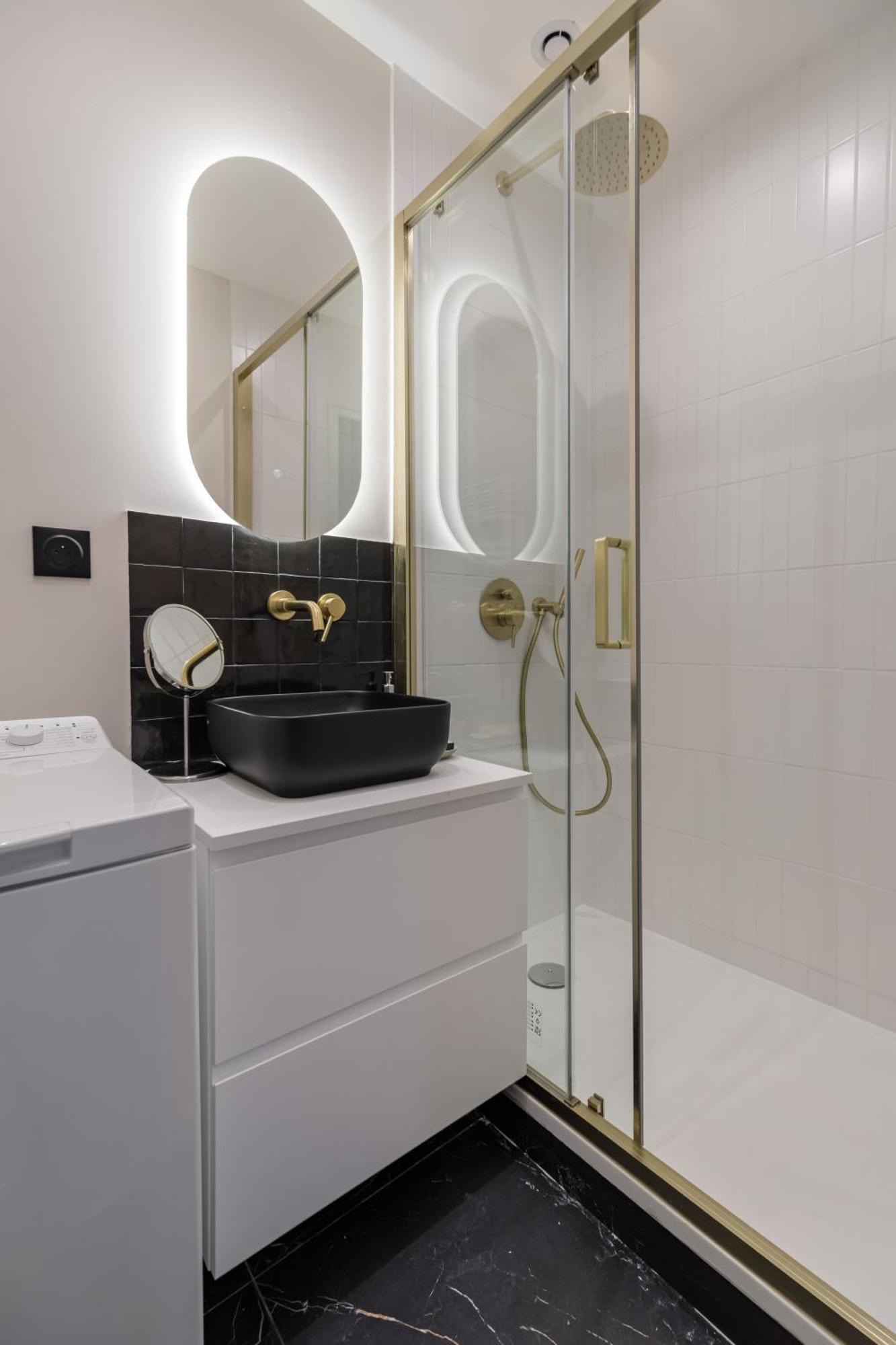 Poetic - Saint Lazare Apartment