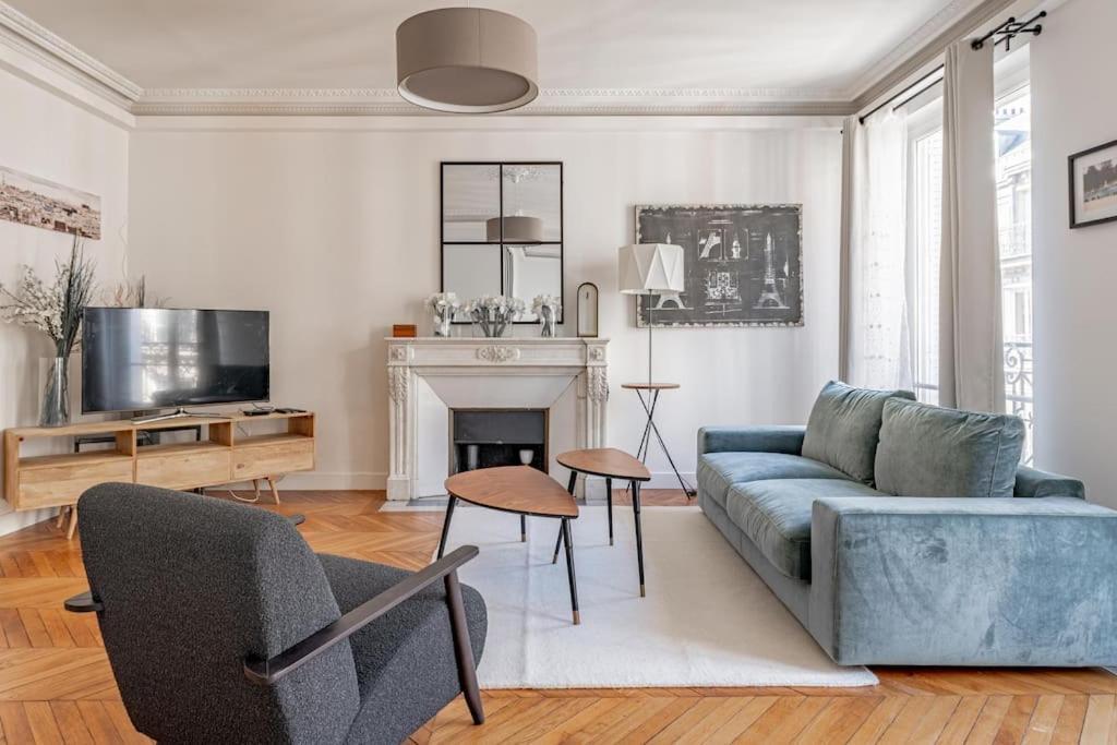 Stylish Flat 2 Bedr By Champs Elysees Apartment